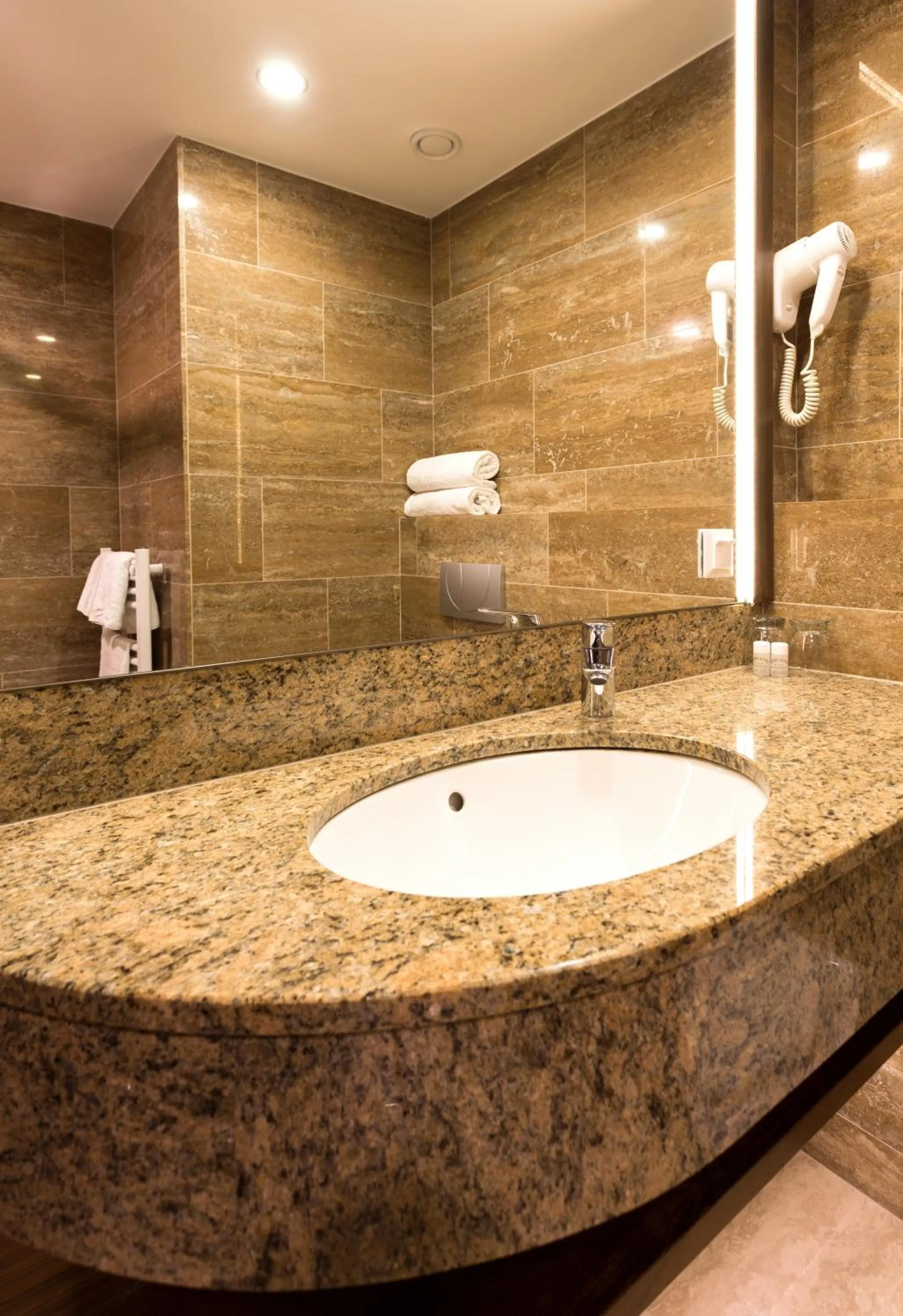 Toilet in Szőnyi Garden Hotel Pest