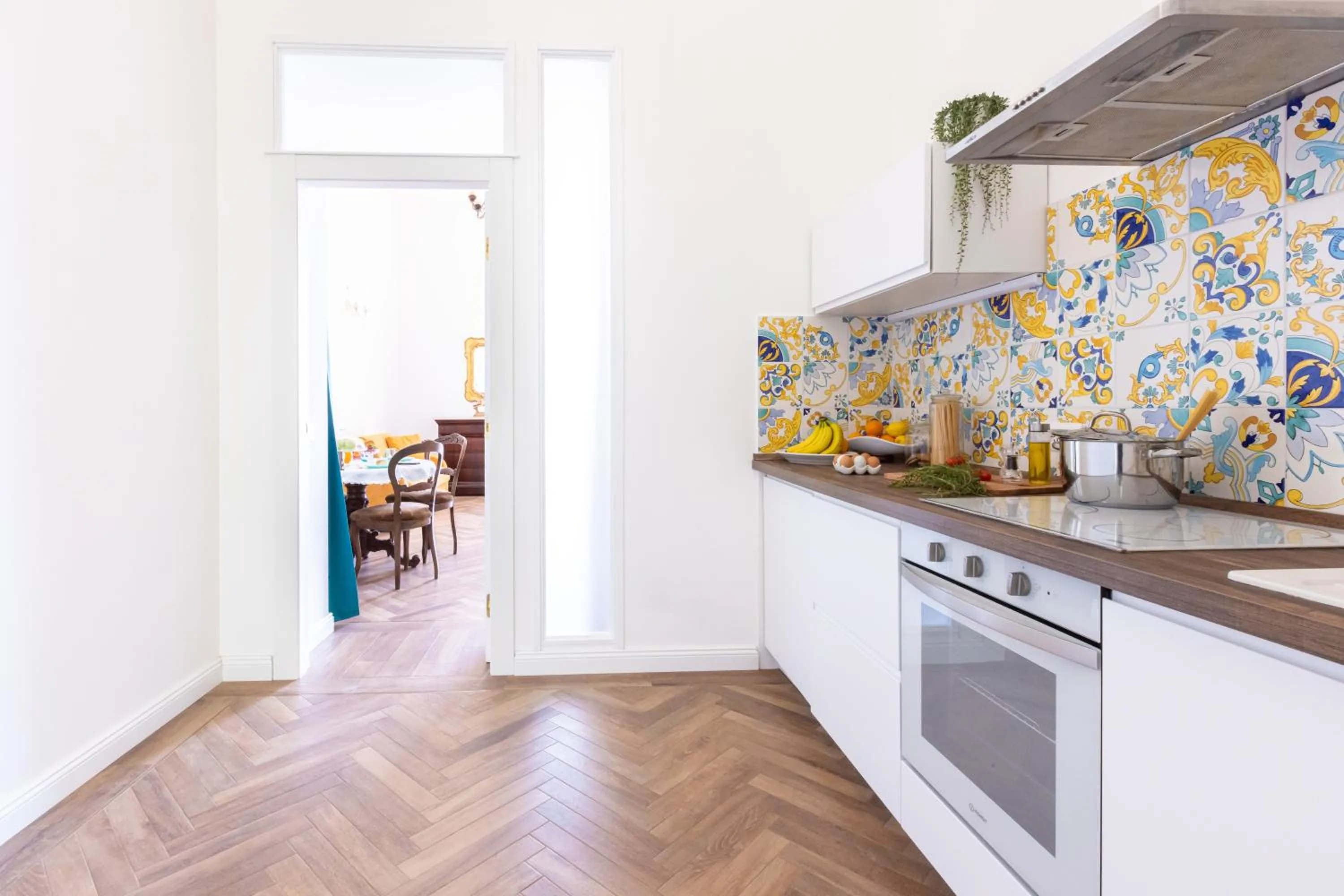 Kitchen or kitchenette in Lux Aurea