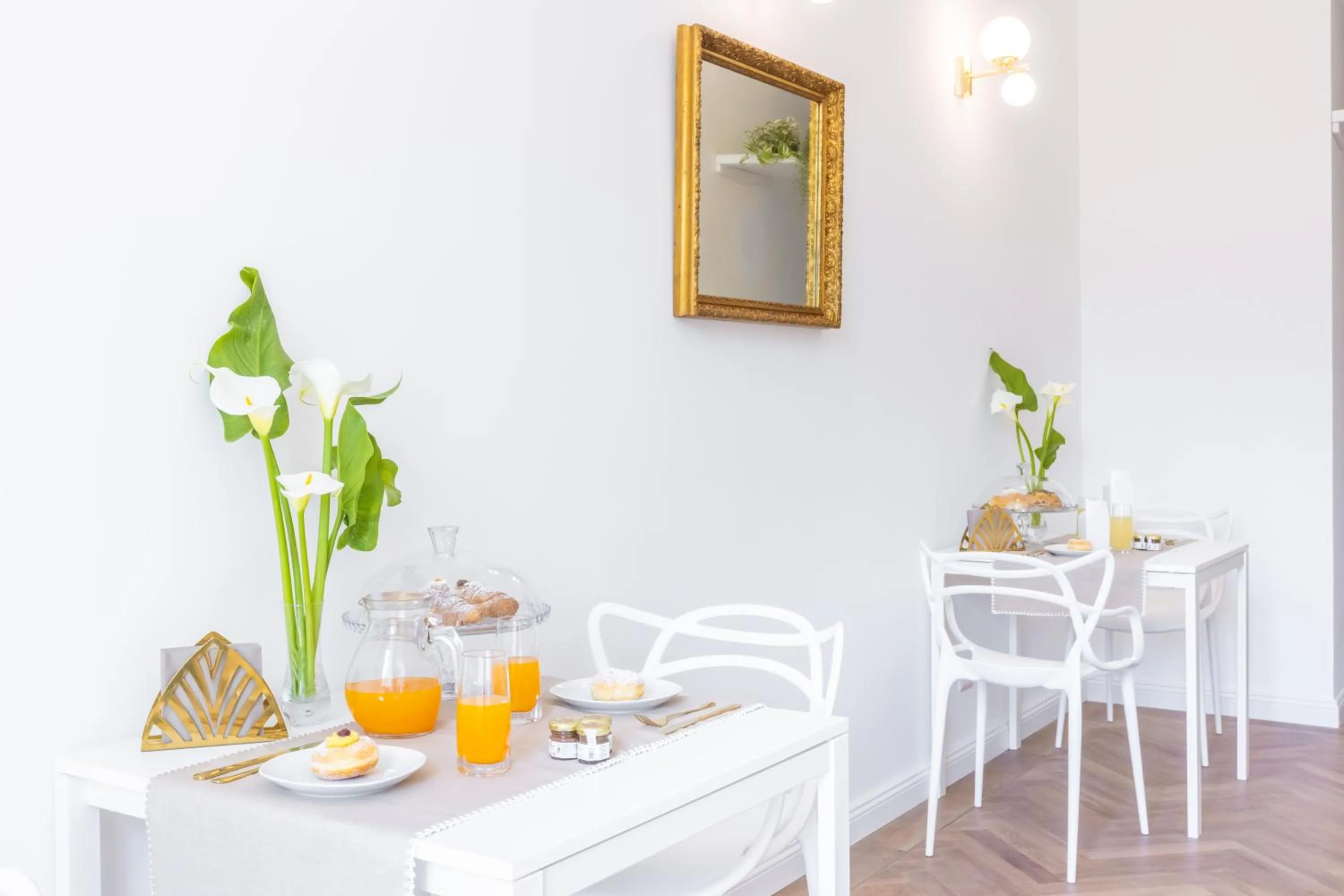 Breakfast in Lux Aurea