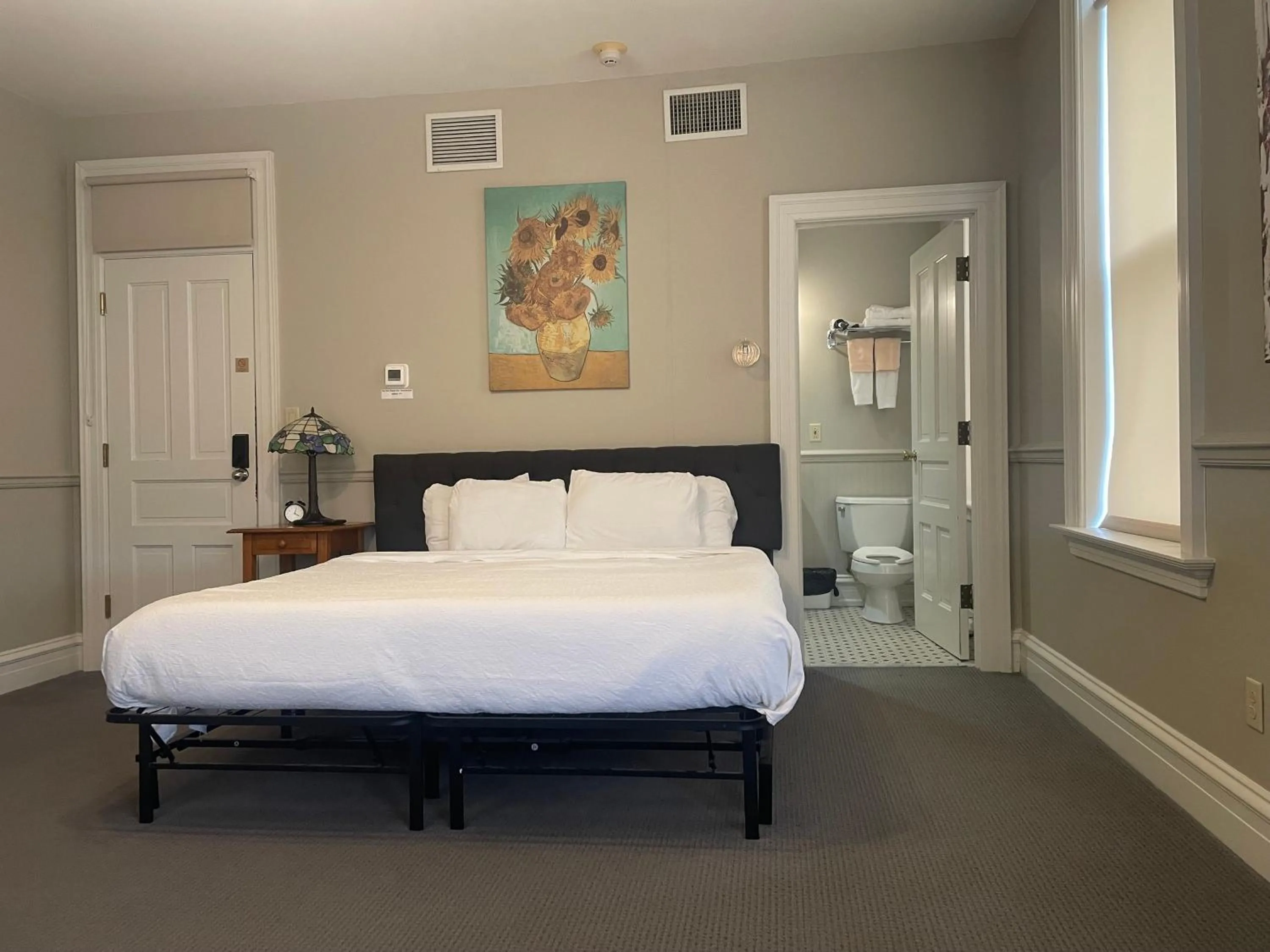 Bedroom, Bed in The Audubon Inn LLC