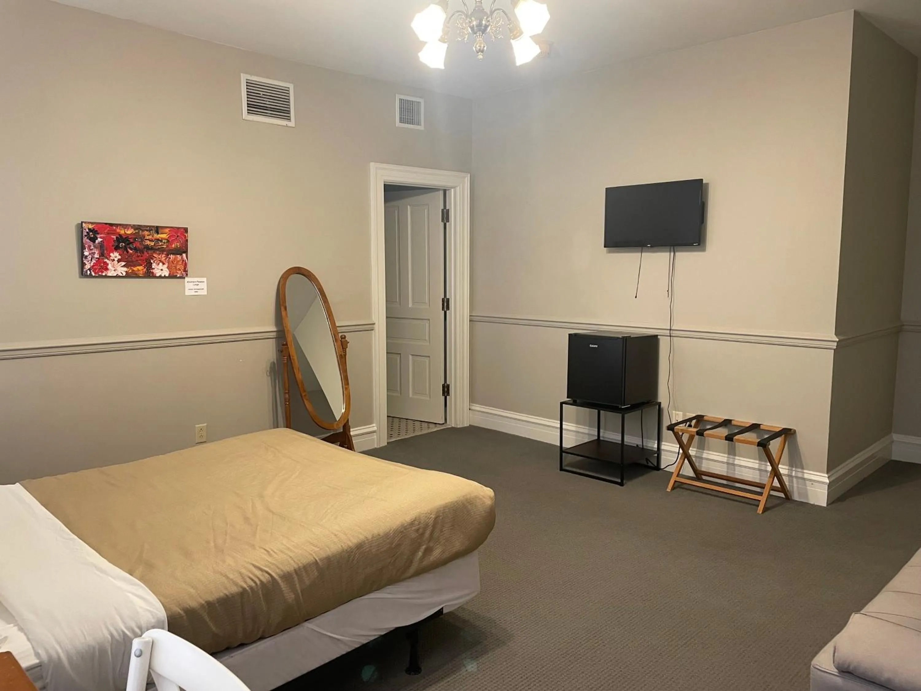 Bedroom, Bed in The Audubon Inn LLC