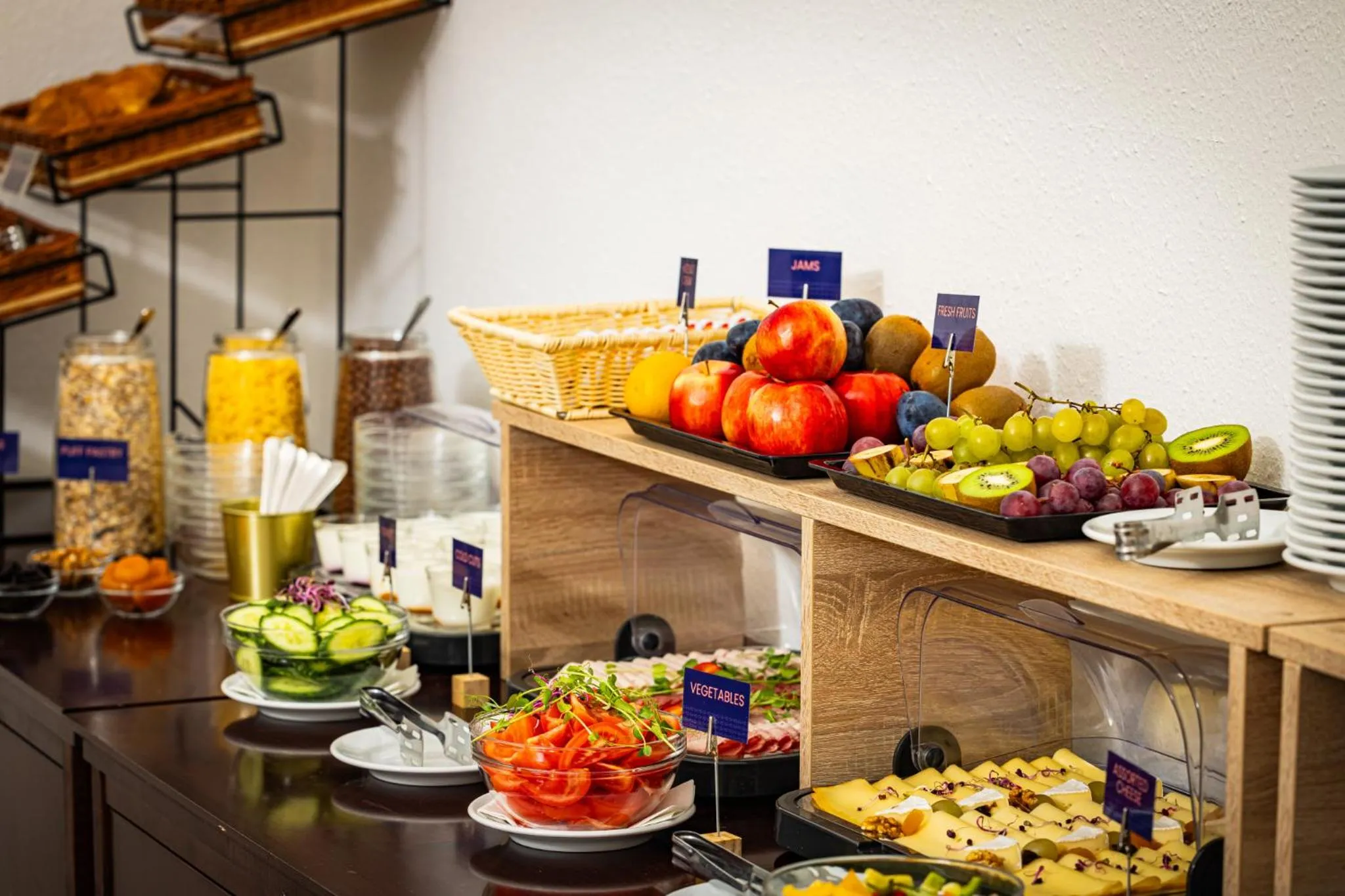 Buffet breakfast in City Hotel Ring