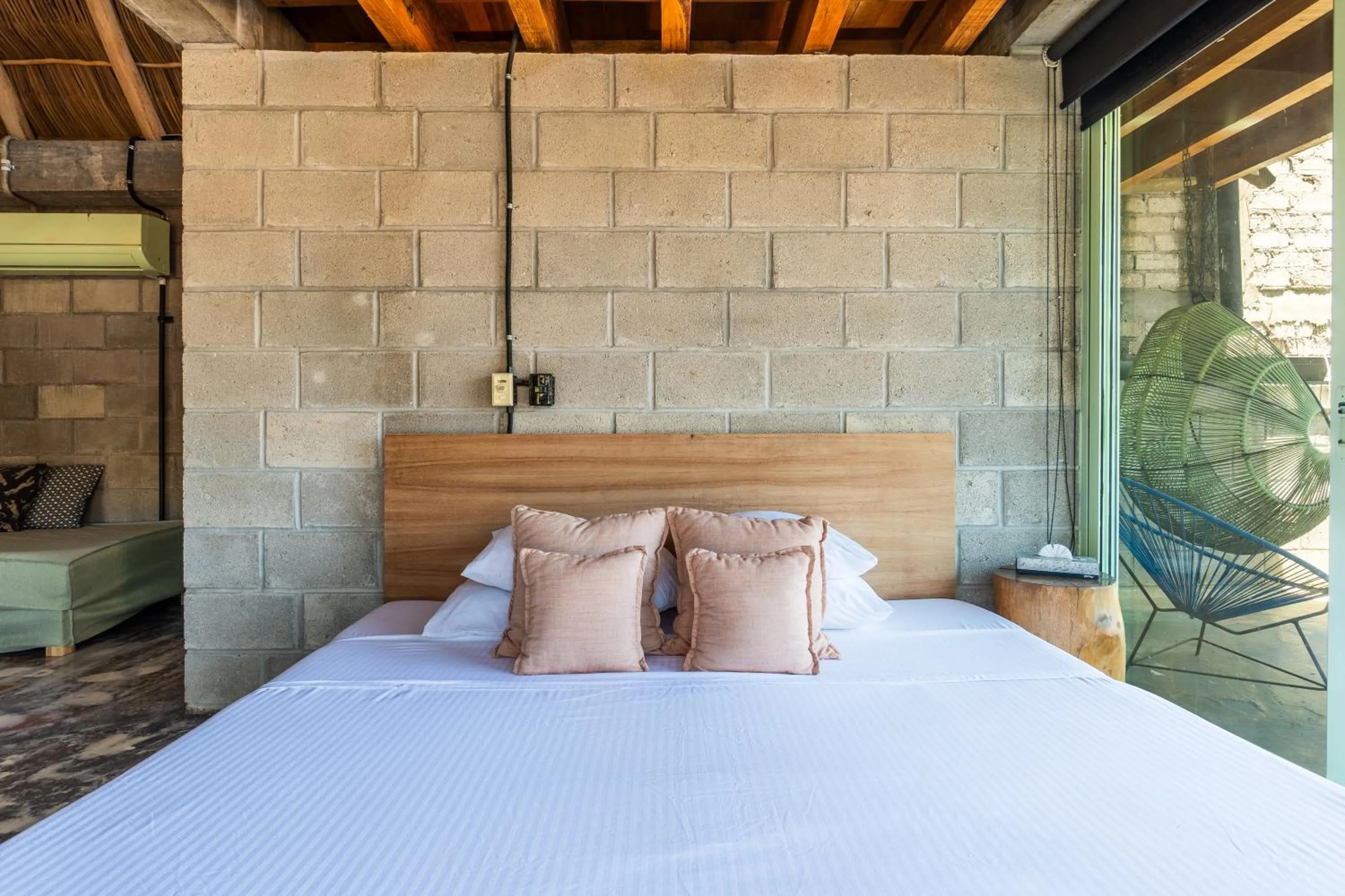 Bed in Papelillo Lofts