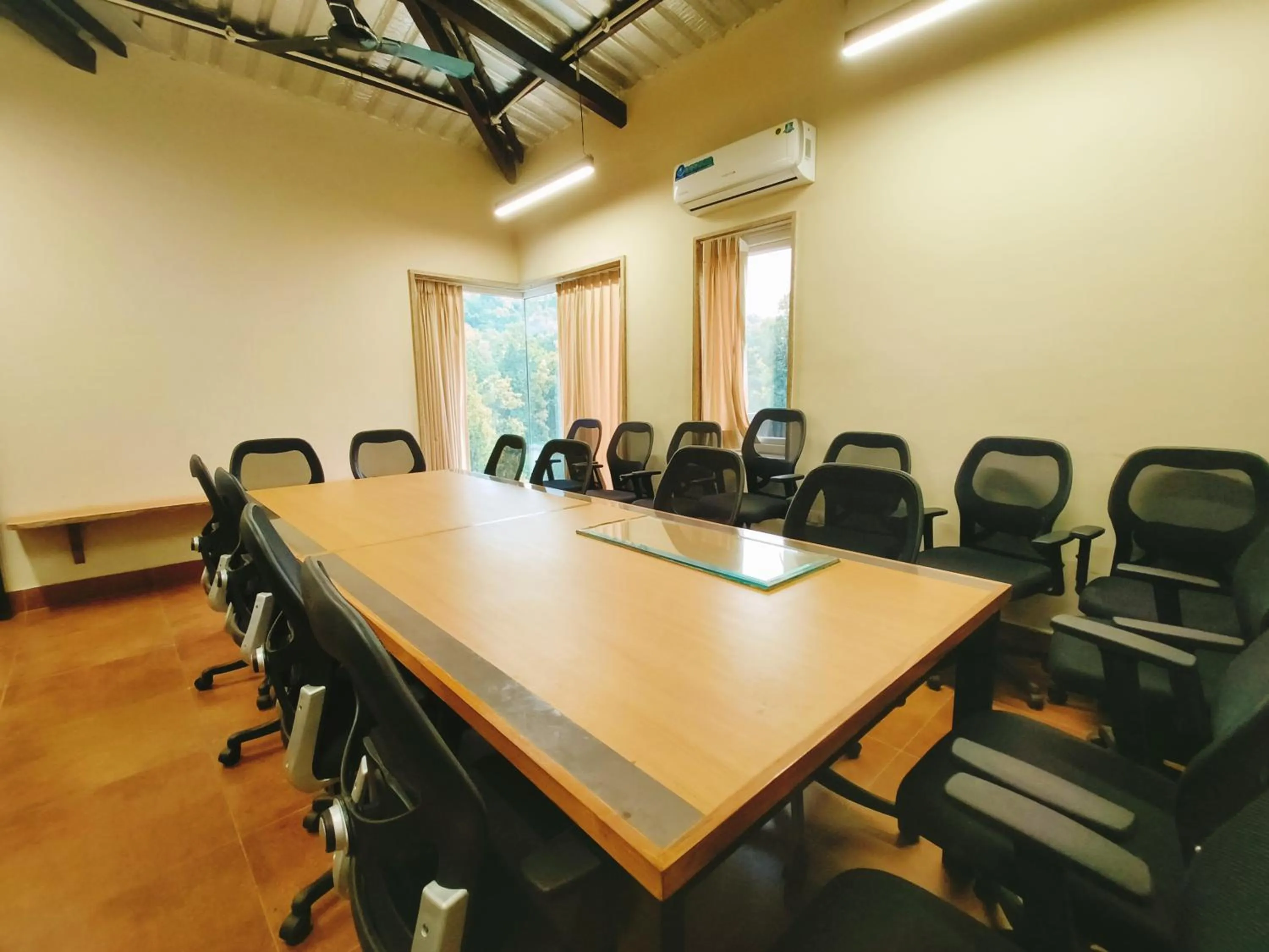 Meeting/conference room in Ataraxia Crestmont Resort & Spa
