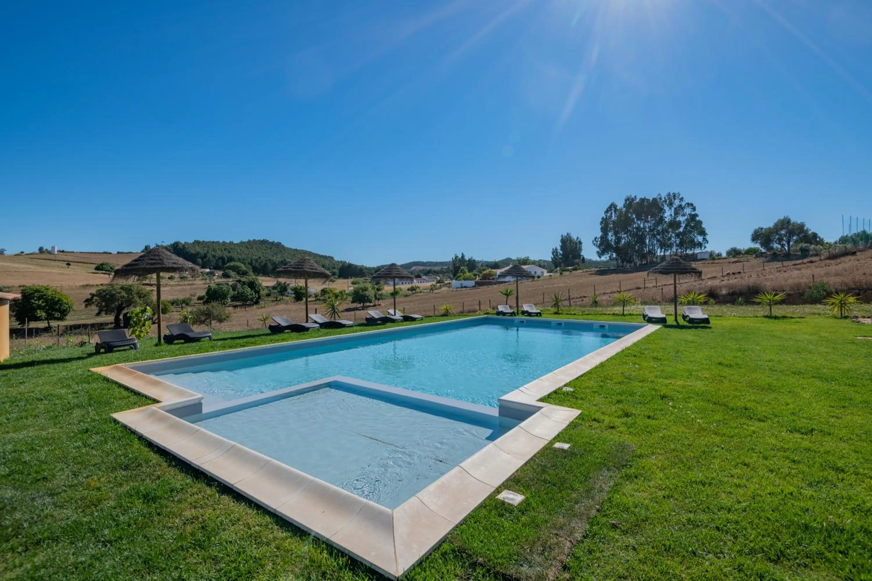 Swimming pool in Ares do Monte - Turismo Rural
