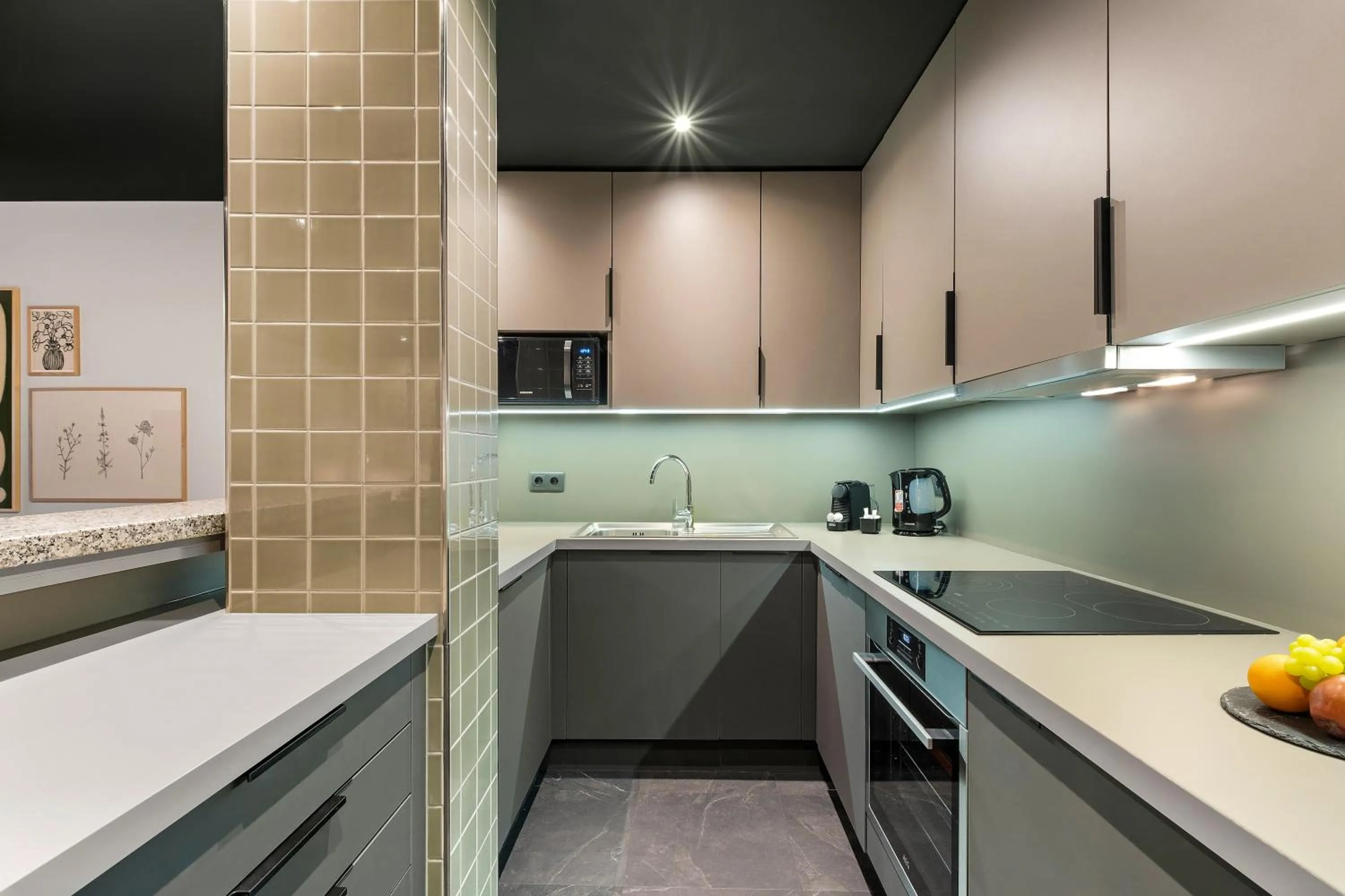 Kitchen or kitchenette in Adina Apartment Hotel Budapest