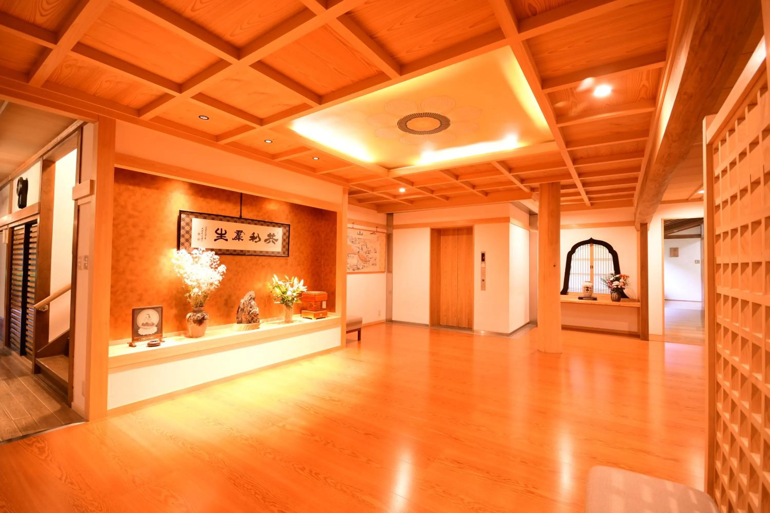 Area and facilities in Koyasan Shukubo Fugenin