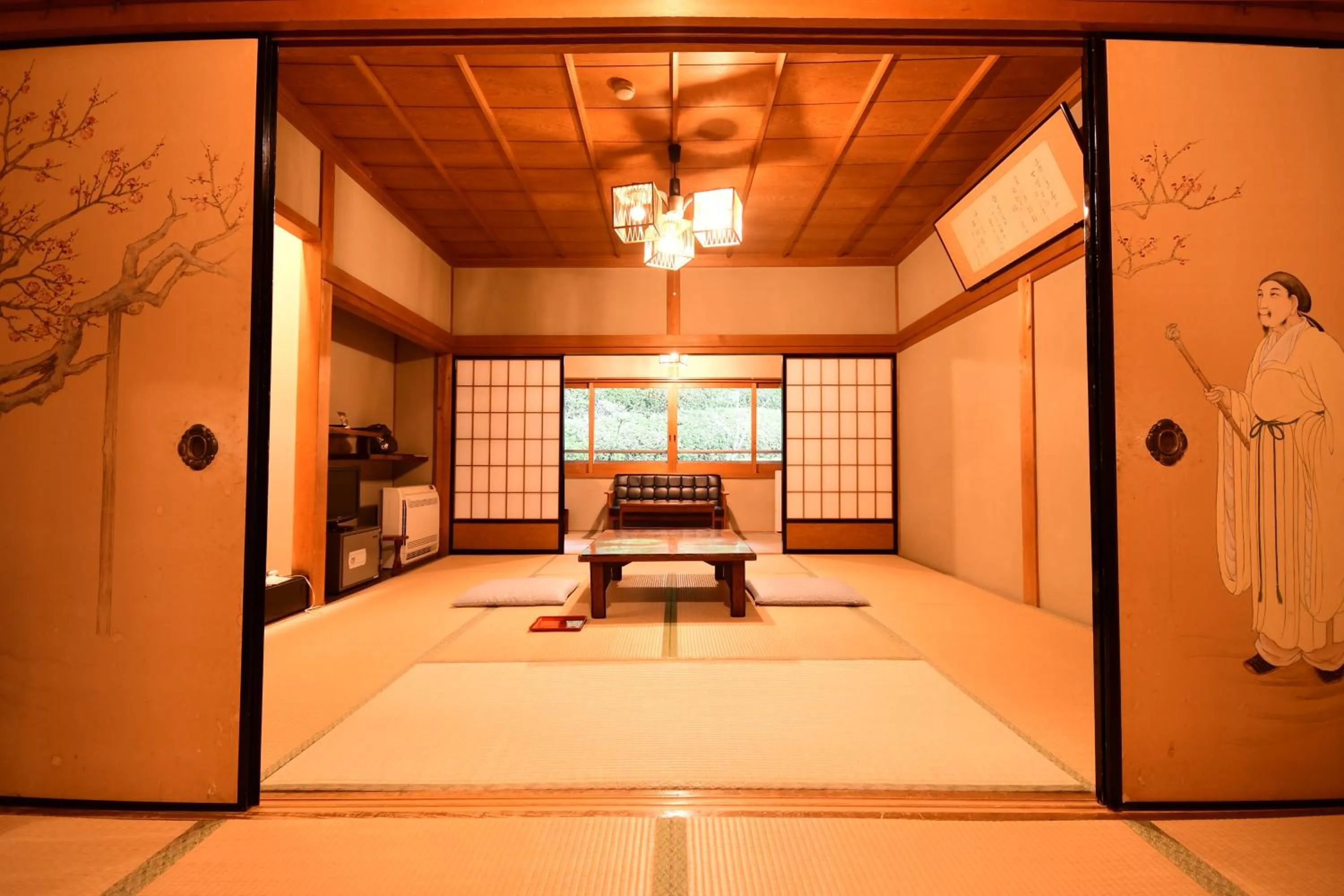 Photo of the whole room, Bed in Koyasan Shukubo Fugenin