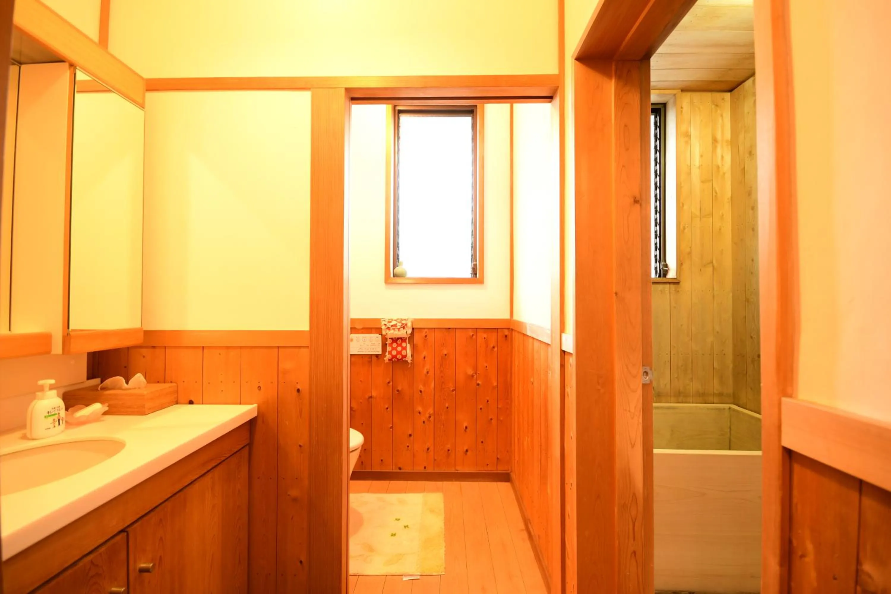 Bathroom in Koyasan Shukubo Fugenin