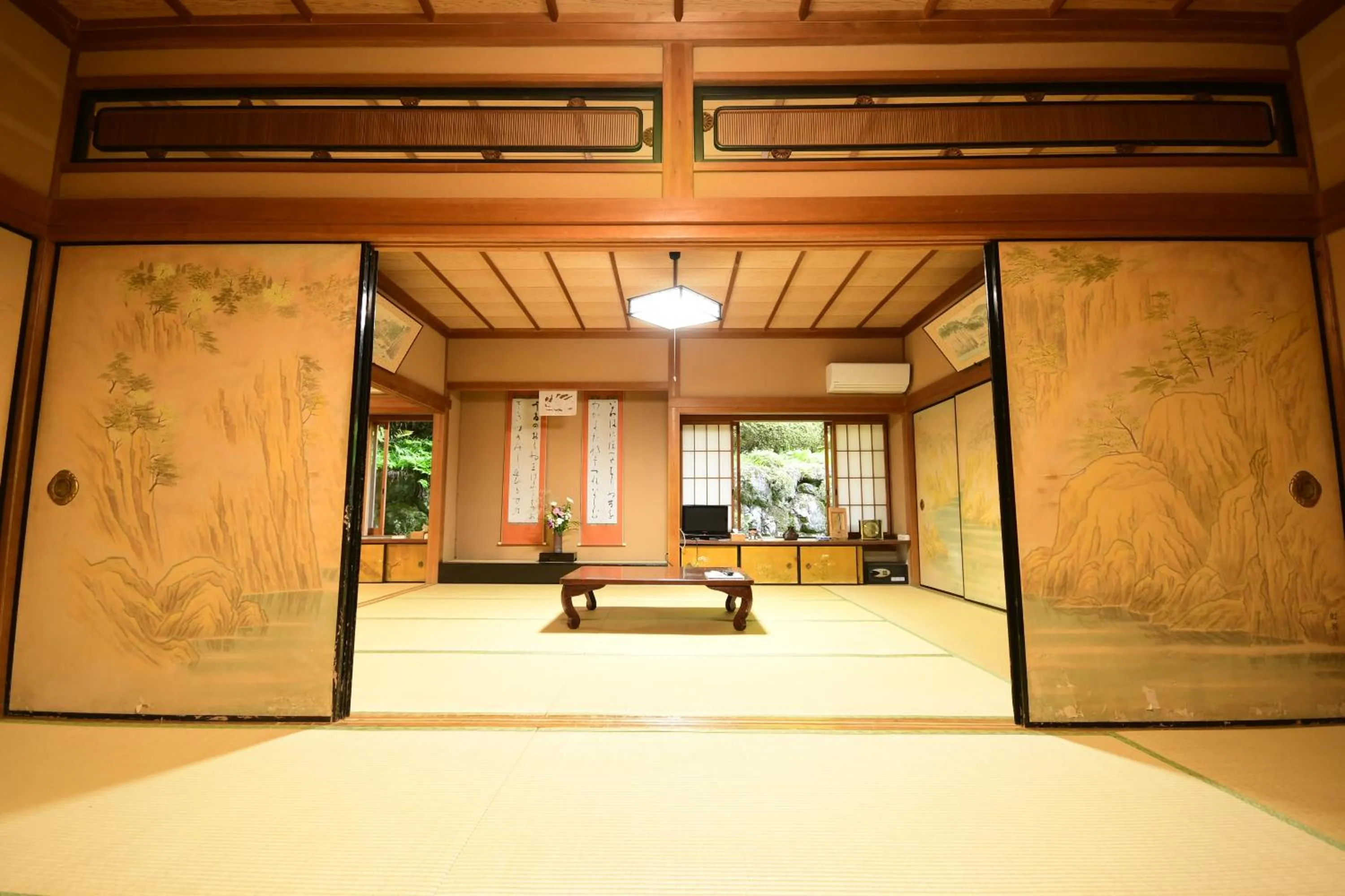 Photo of the whole room in Koyasan Shukubo Fugenin