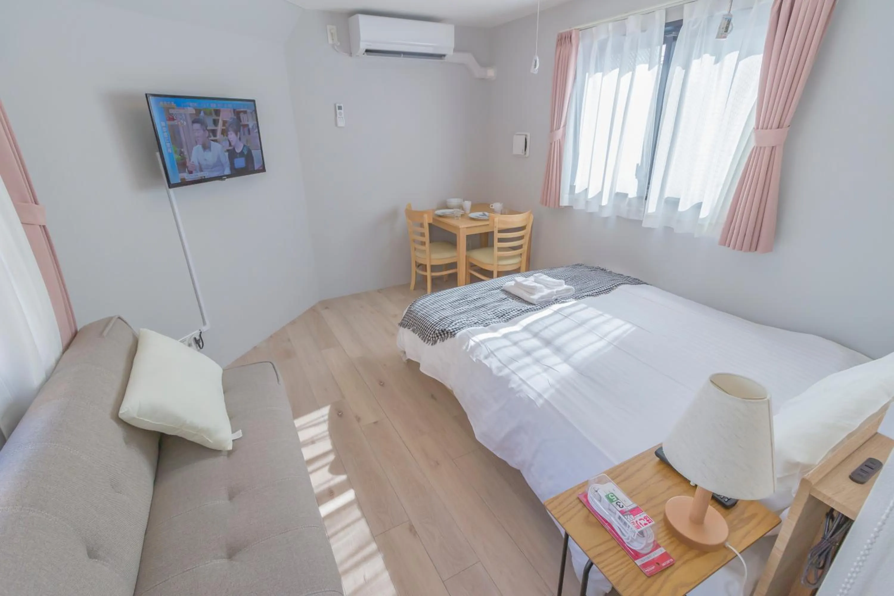 Photo of the whole room, Bed in japan house edogawabashi