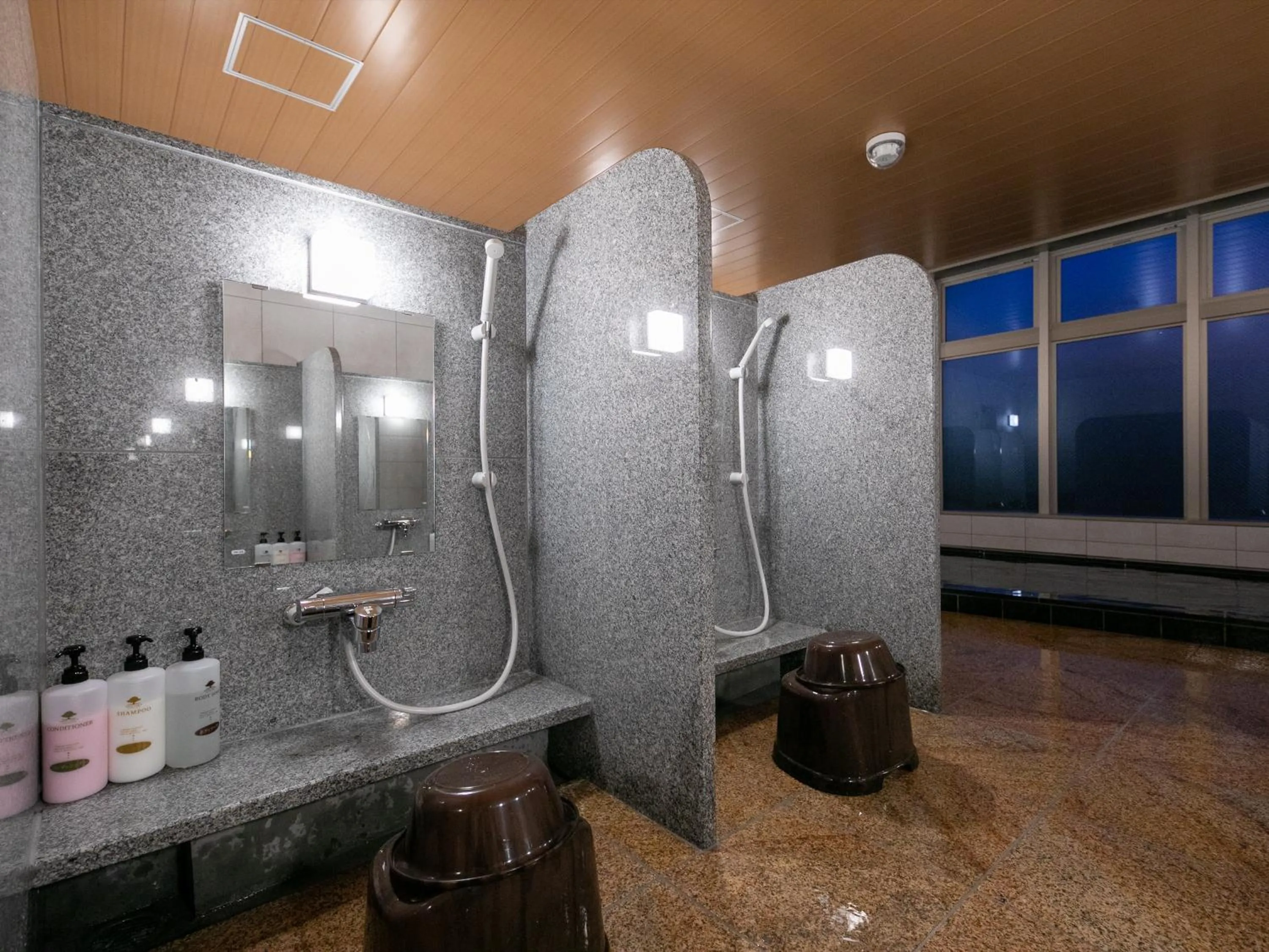 Public Bath in Hotel Best Price Kochi