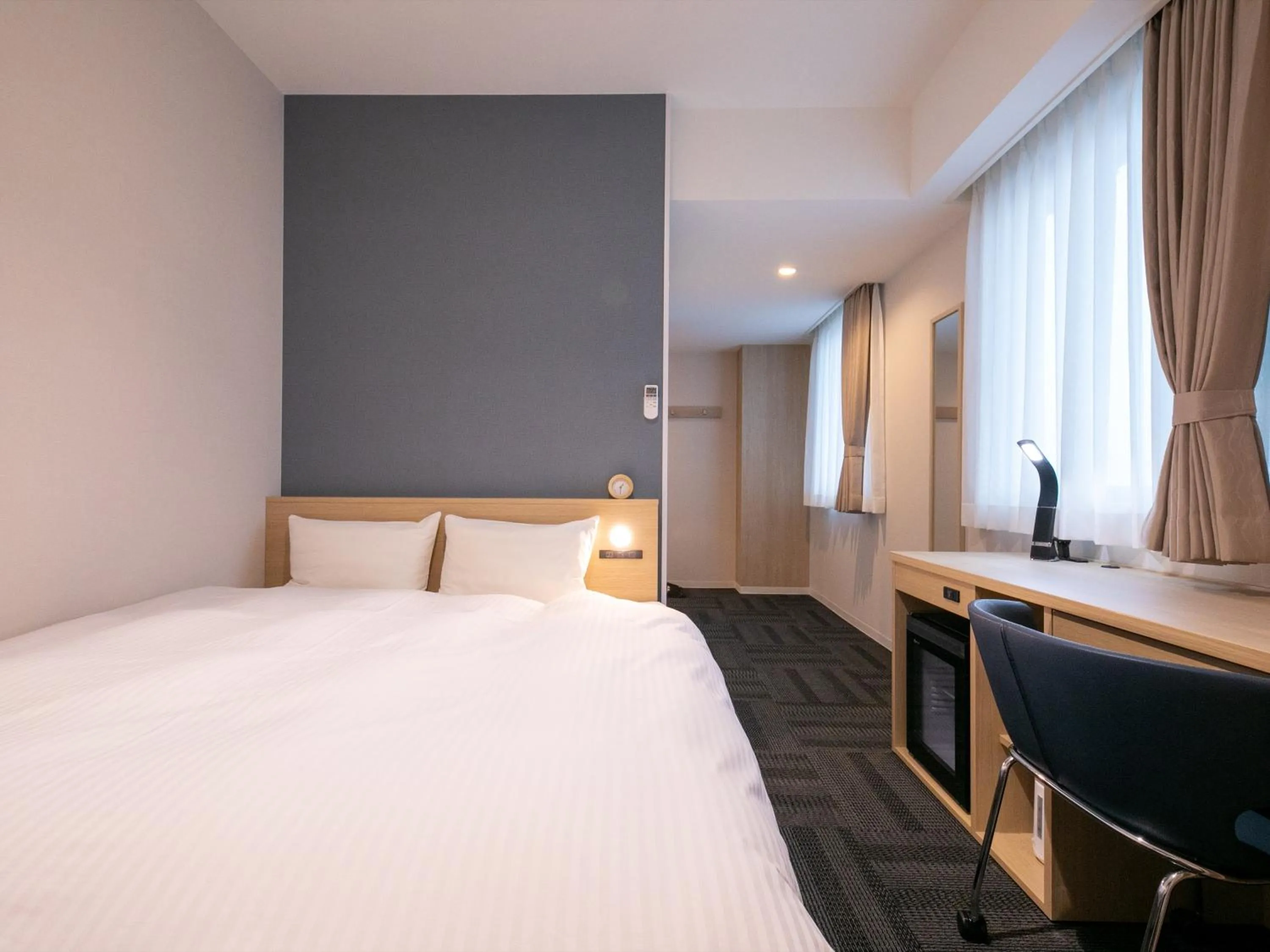 Photo of the whole room, Bed in Hotel Best Price Kochi