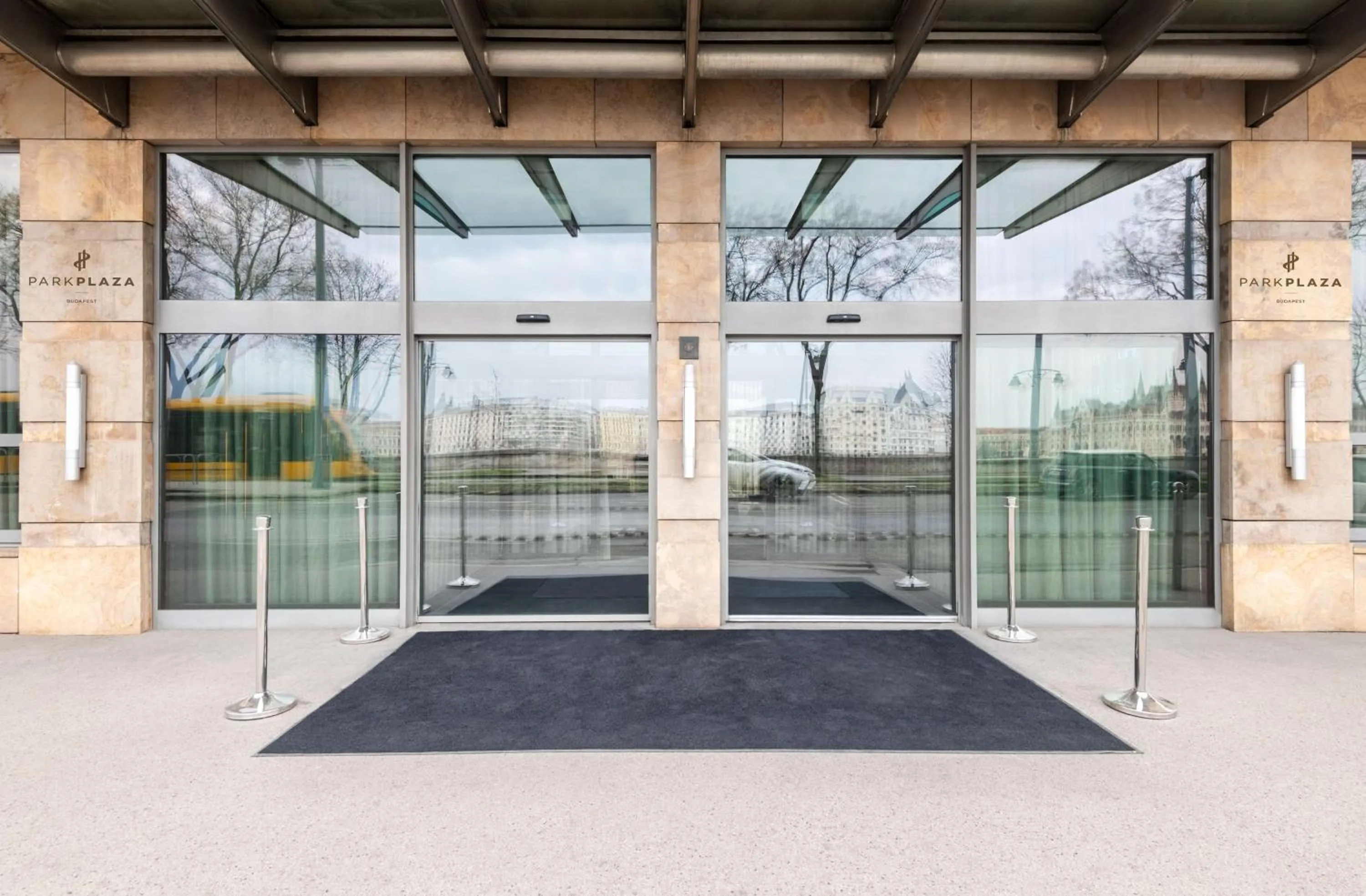 Property building in Park Plaza Budapest