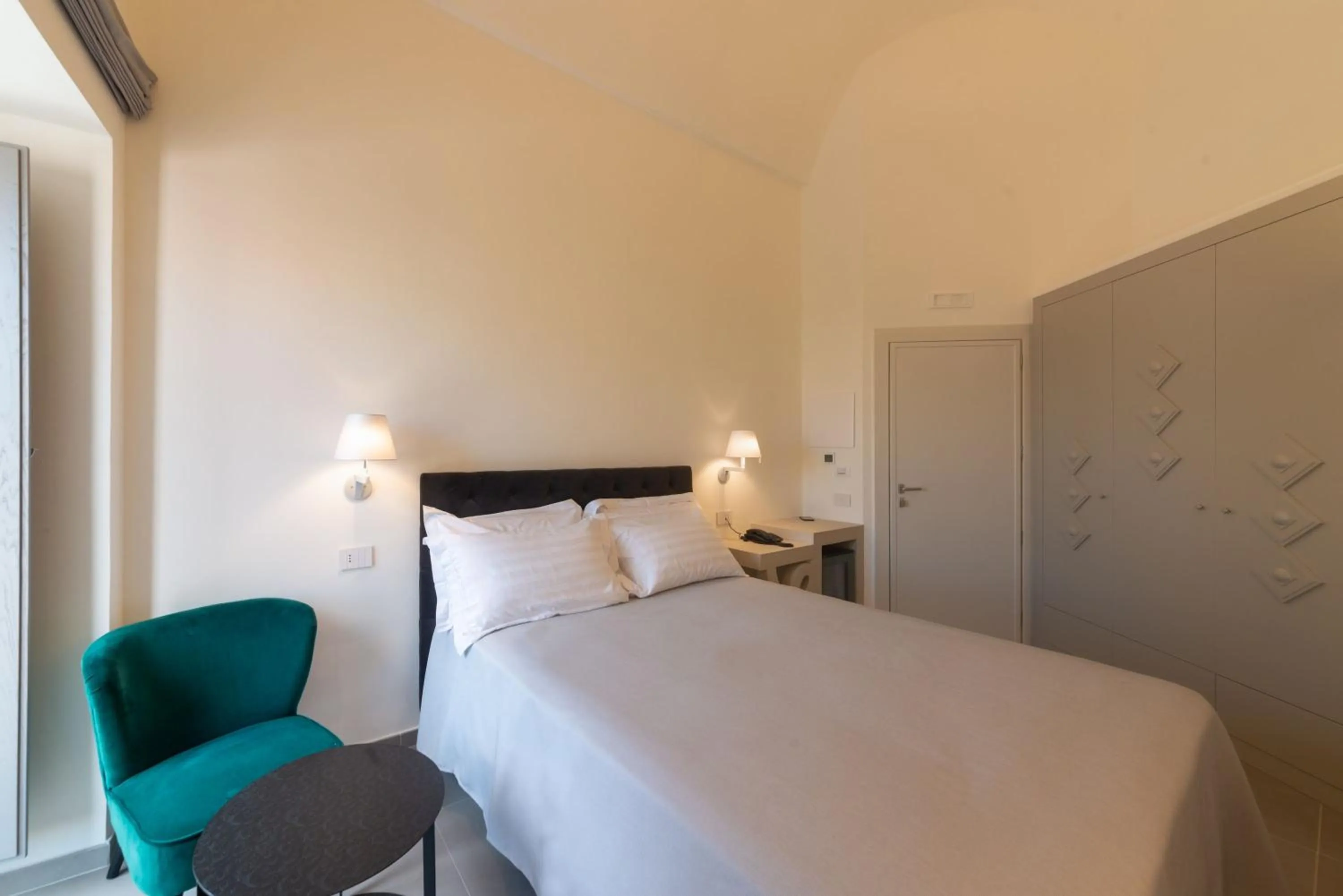 Insula Boutique Hotel