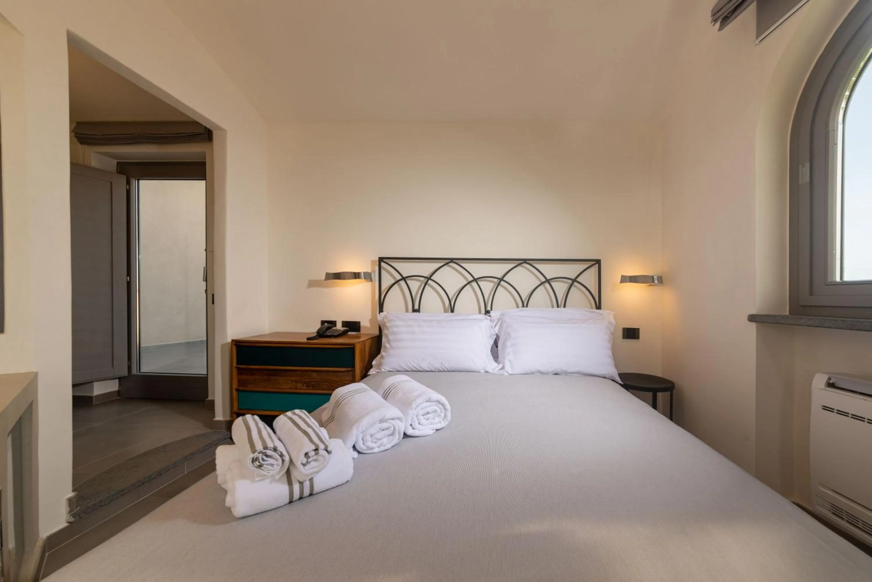 Insula Boutique Hotel