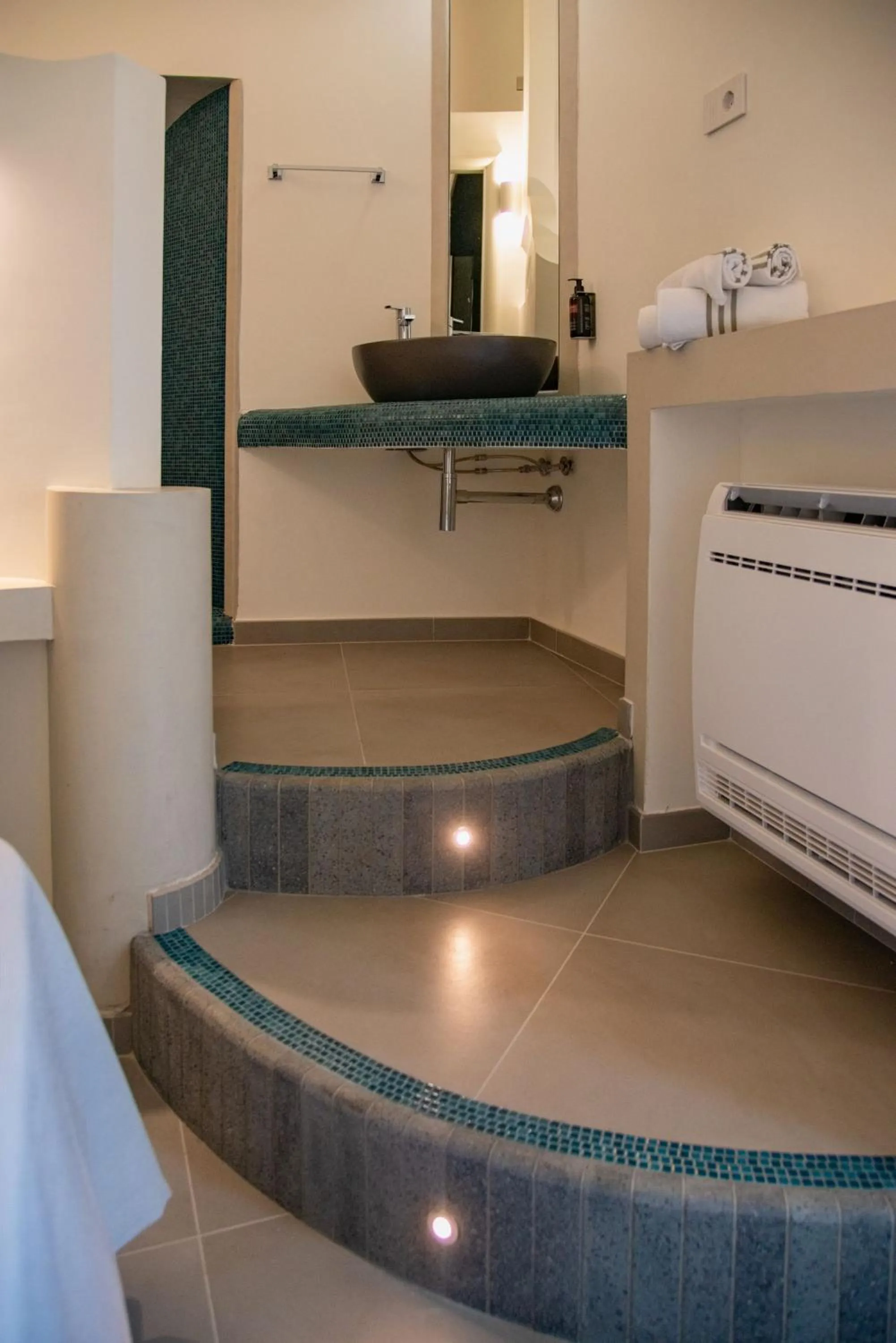 Insula Boutique Hotel