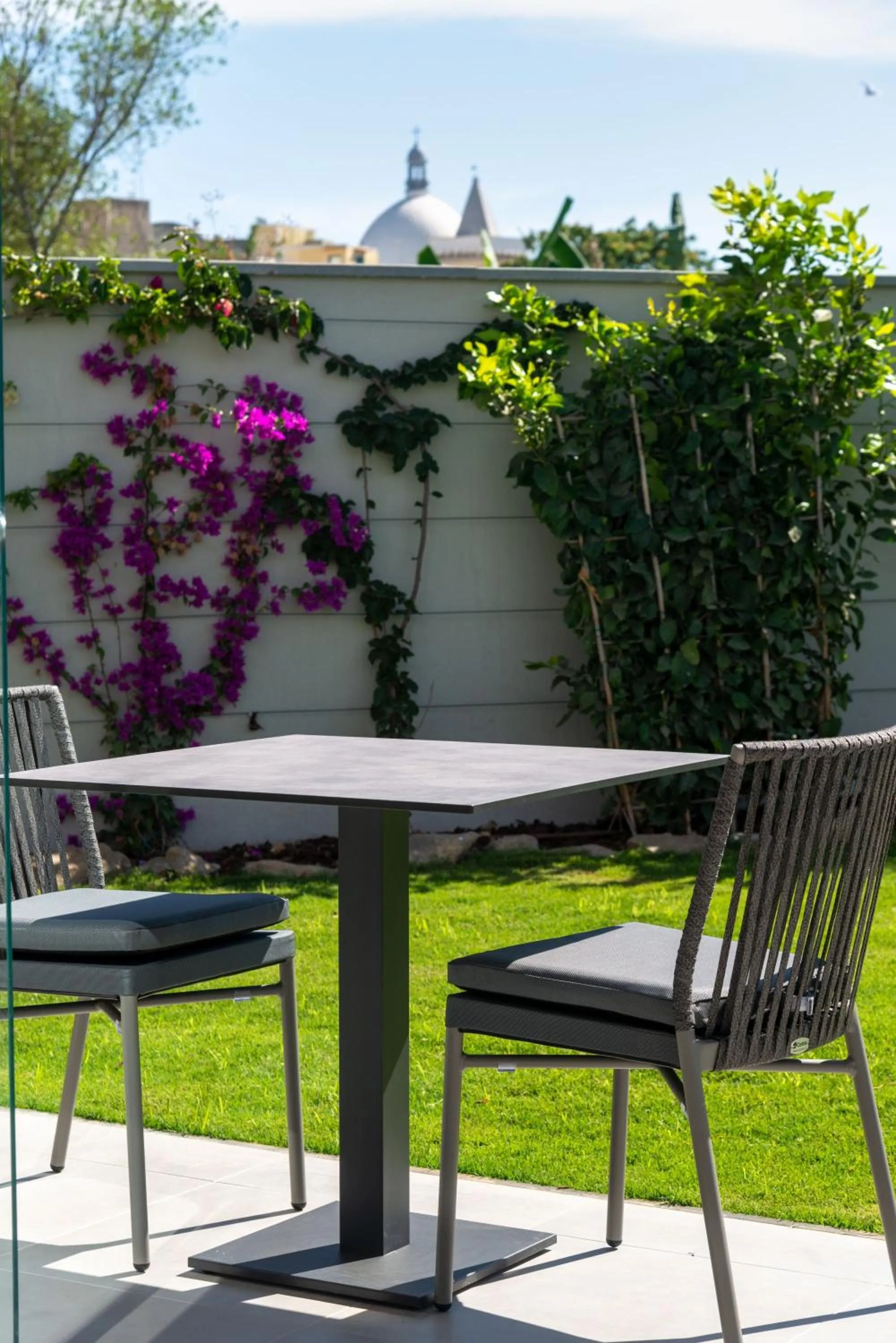 Patio in Insula Boutique Hotel