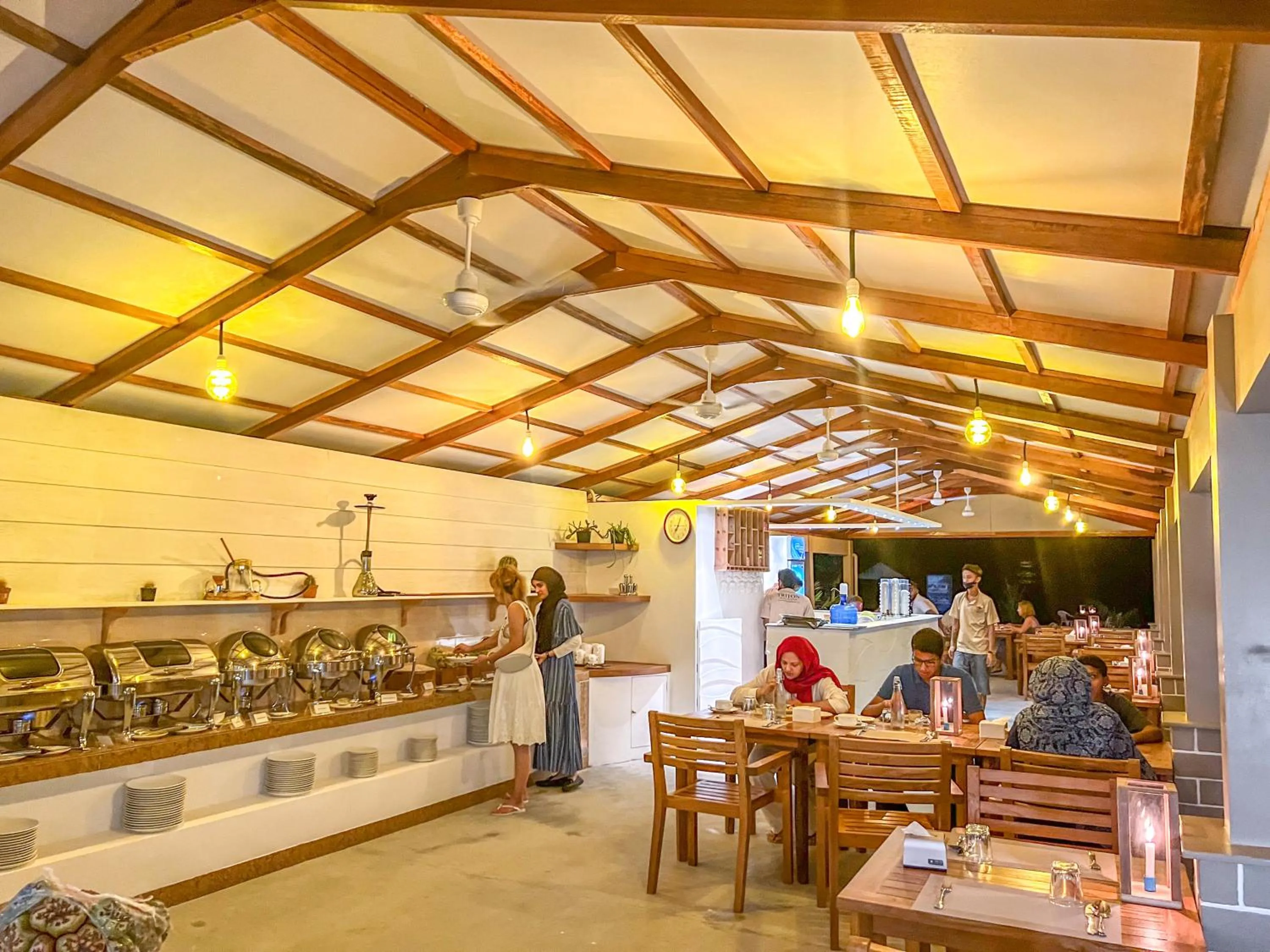 Restaurant/places to eat in Triton Prestige Seaview and Spa