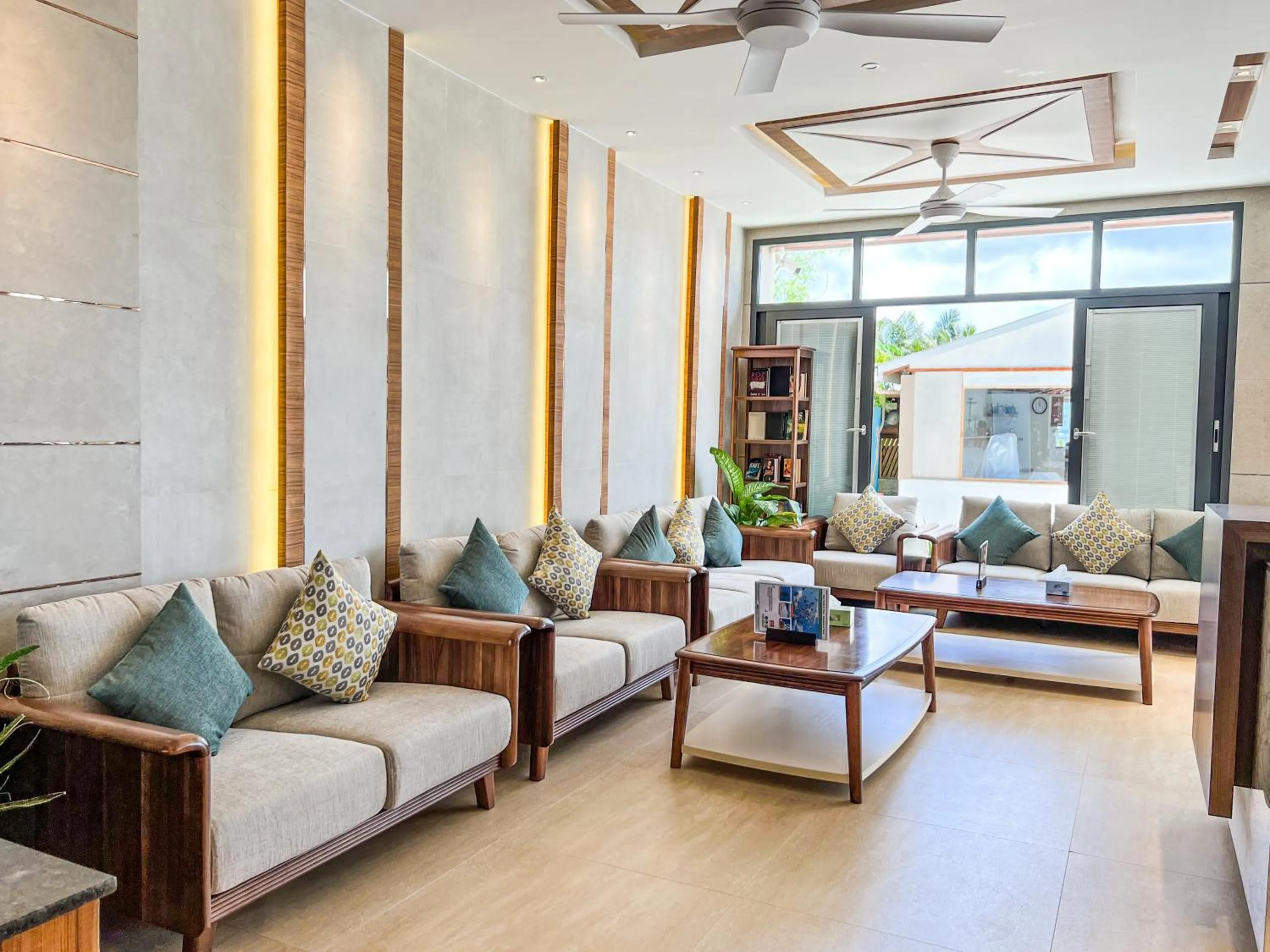 Lobby or reception in Triton Prestige Seaview and Spa