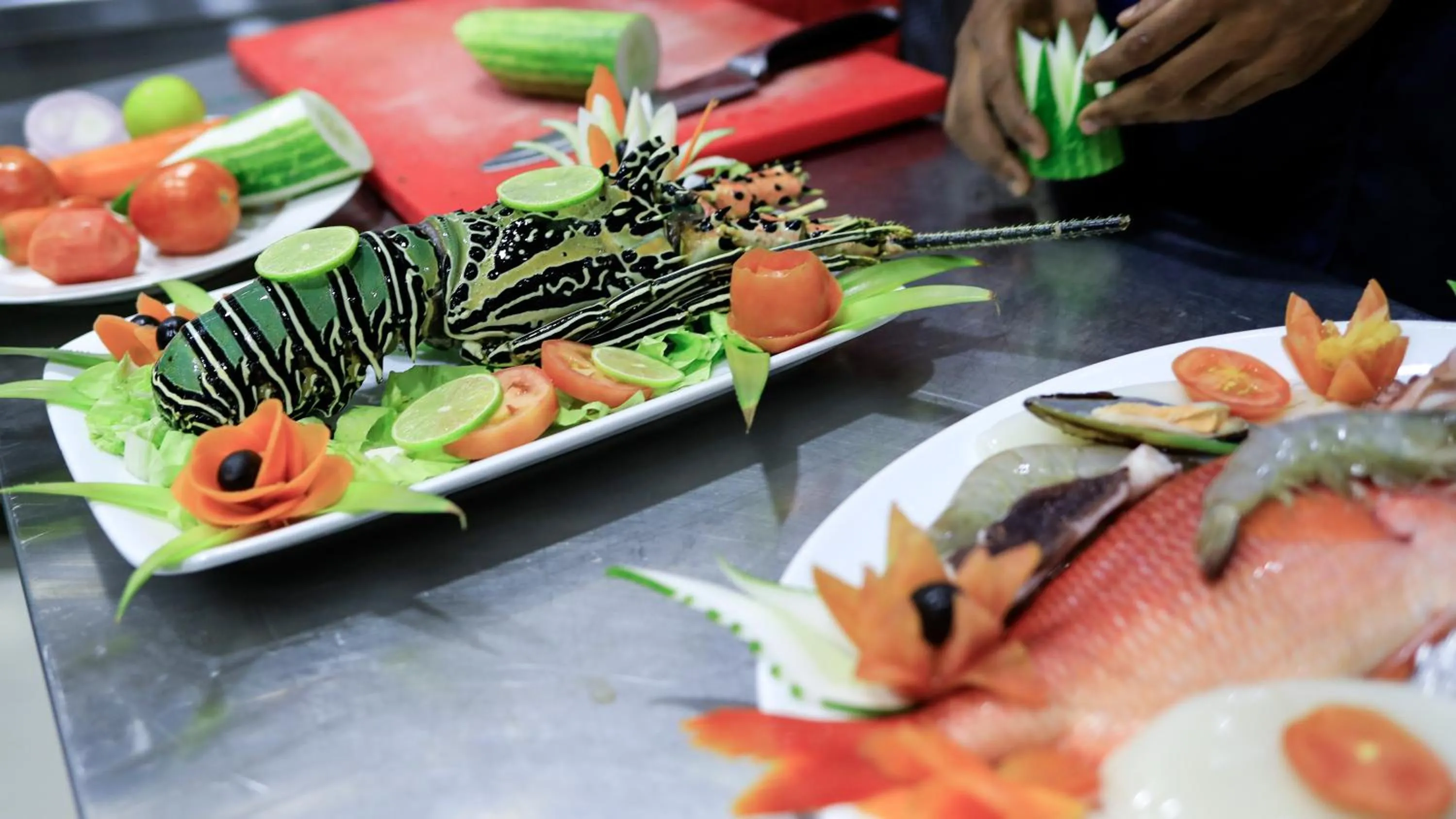 Restaurant/places to eat in Triton Prestige Seaview and Spa