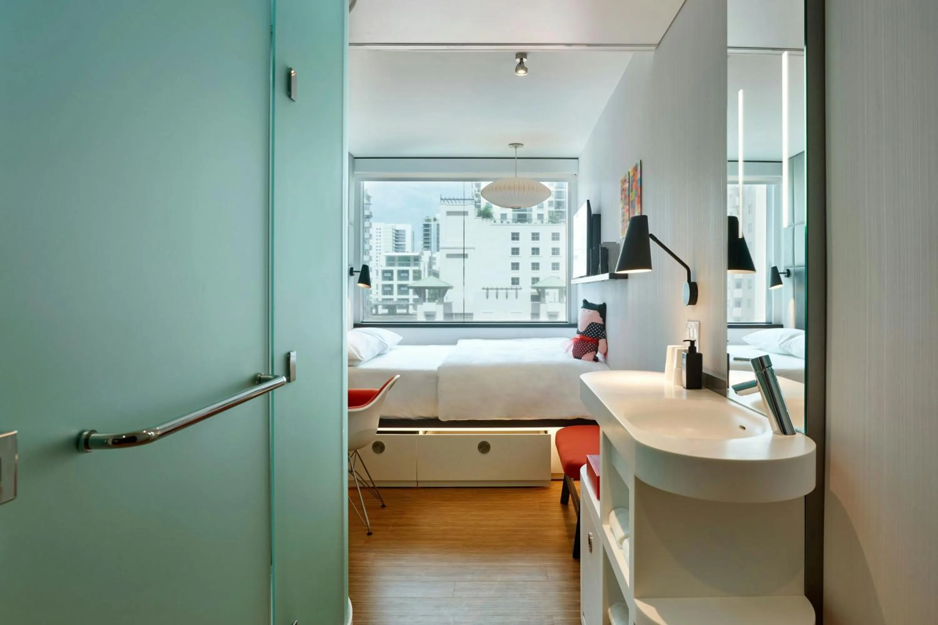 Bedroom, Bed in citizenM Miami Brickell