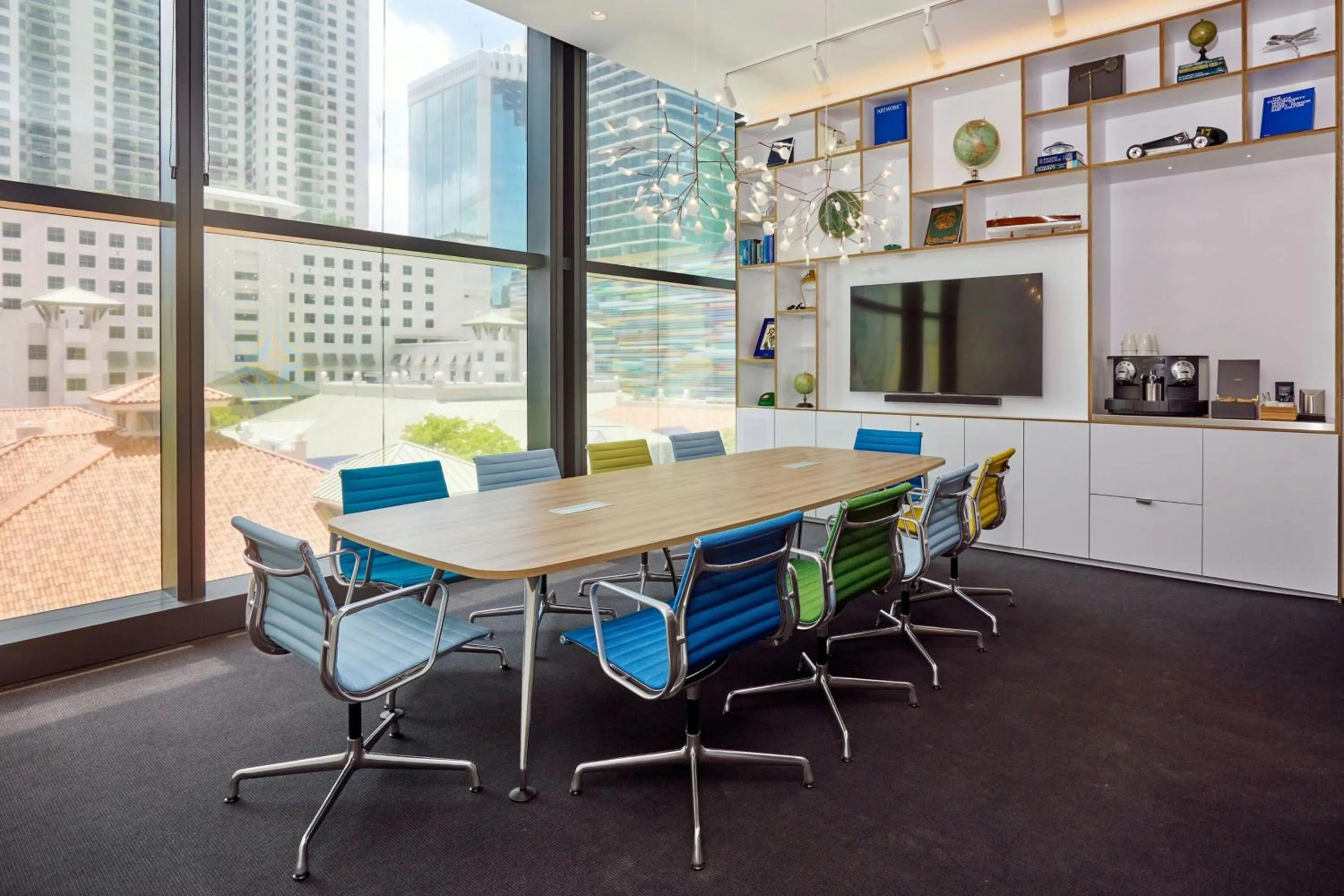 Meeting/conference room in citizenM Miami Brickell