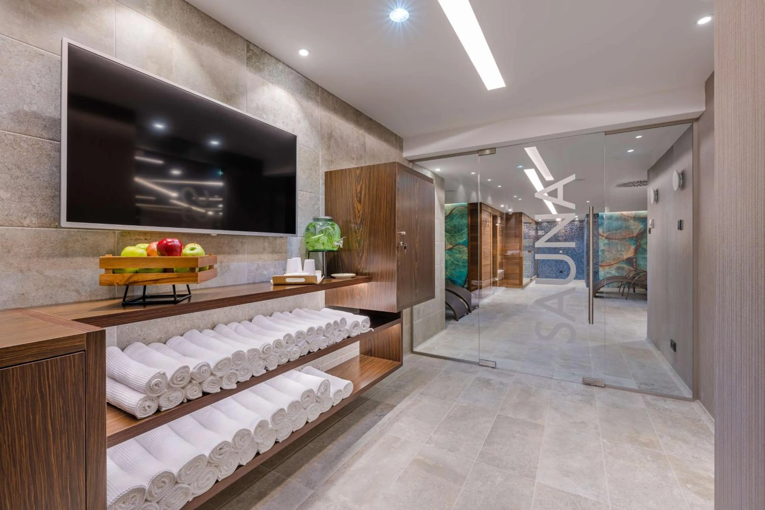 Spa and wellness centre/facilities in Radisson Blu Béke Hotel, Budapest