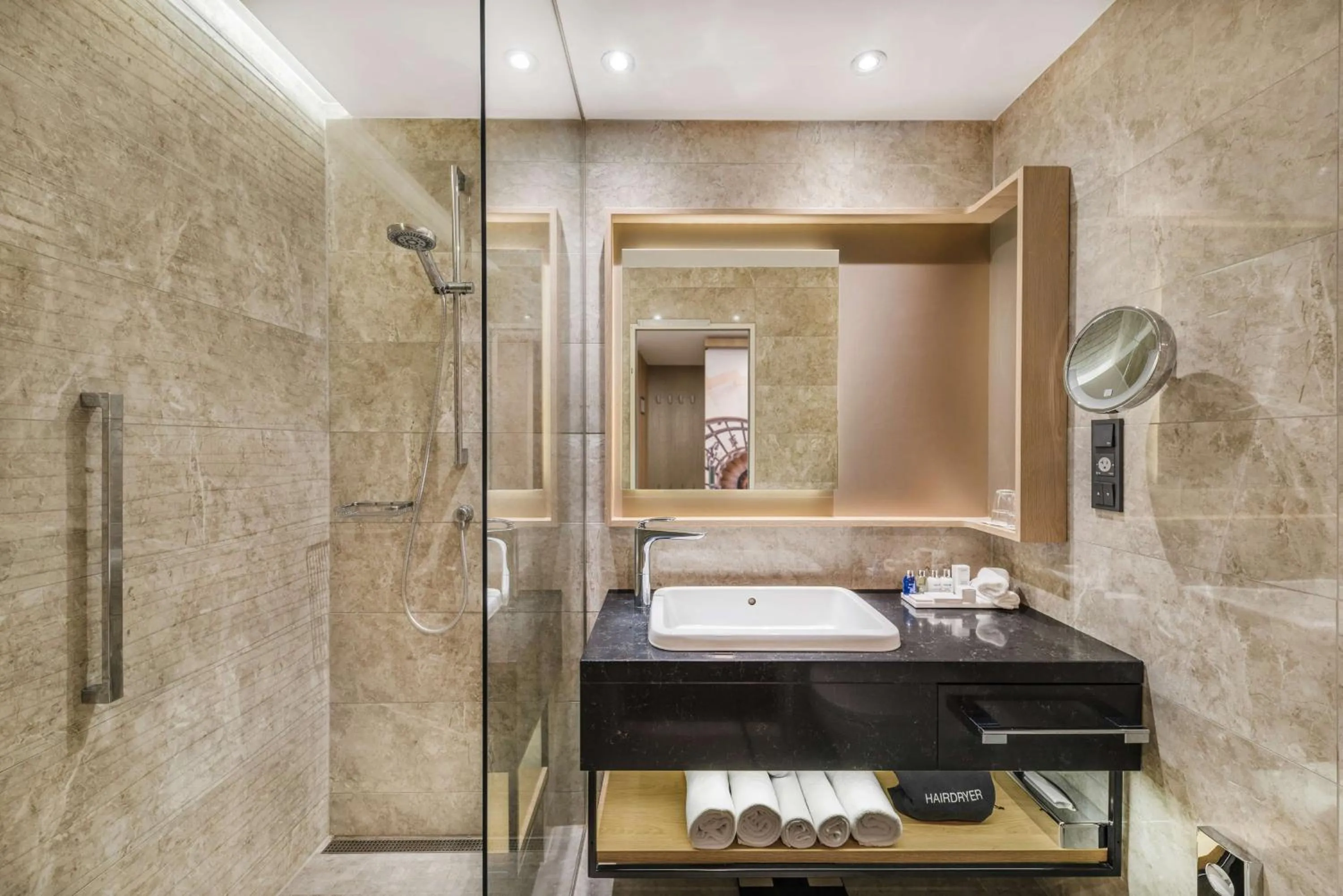 Bathroom in Radisson Blu Béke Hotel, Budapest