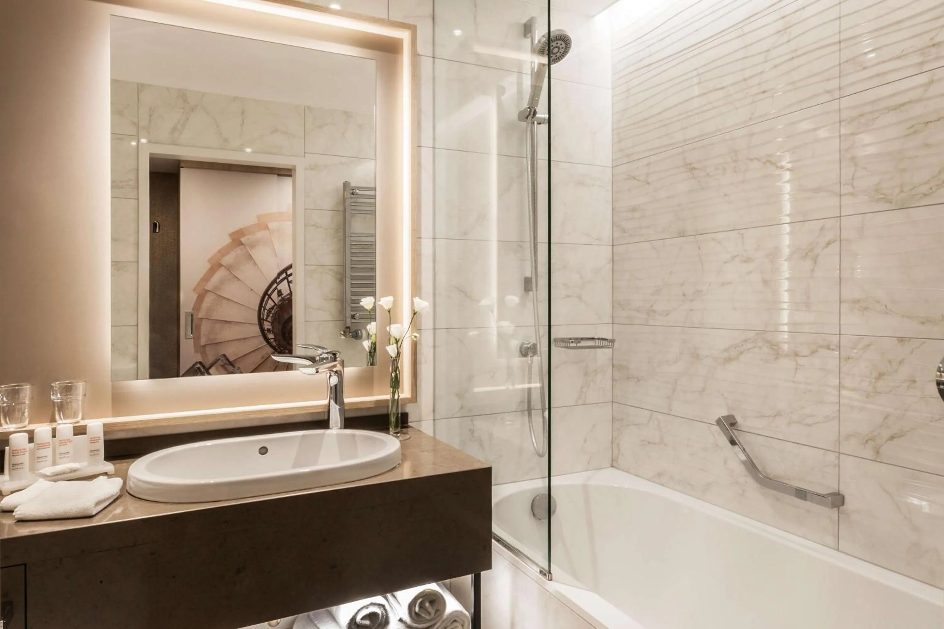 Bathroom in Radisson Blu Béke Hotel, Budapest