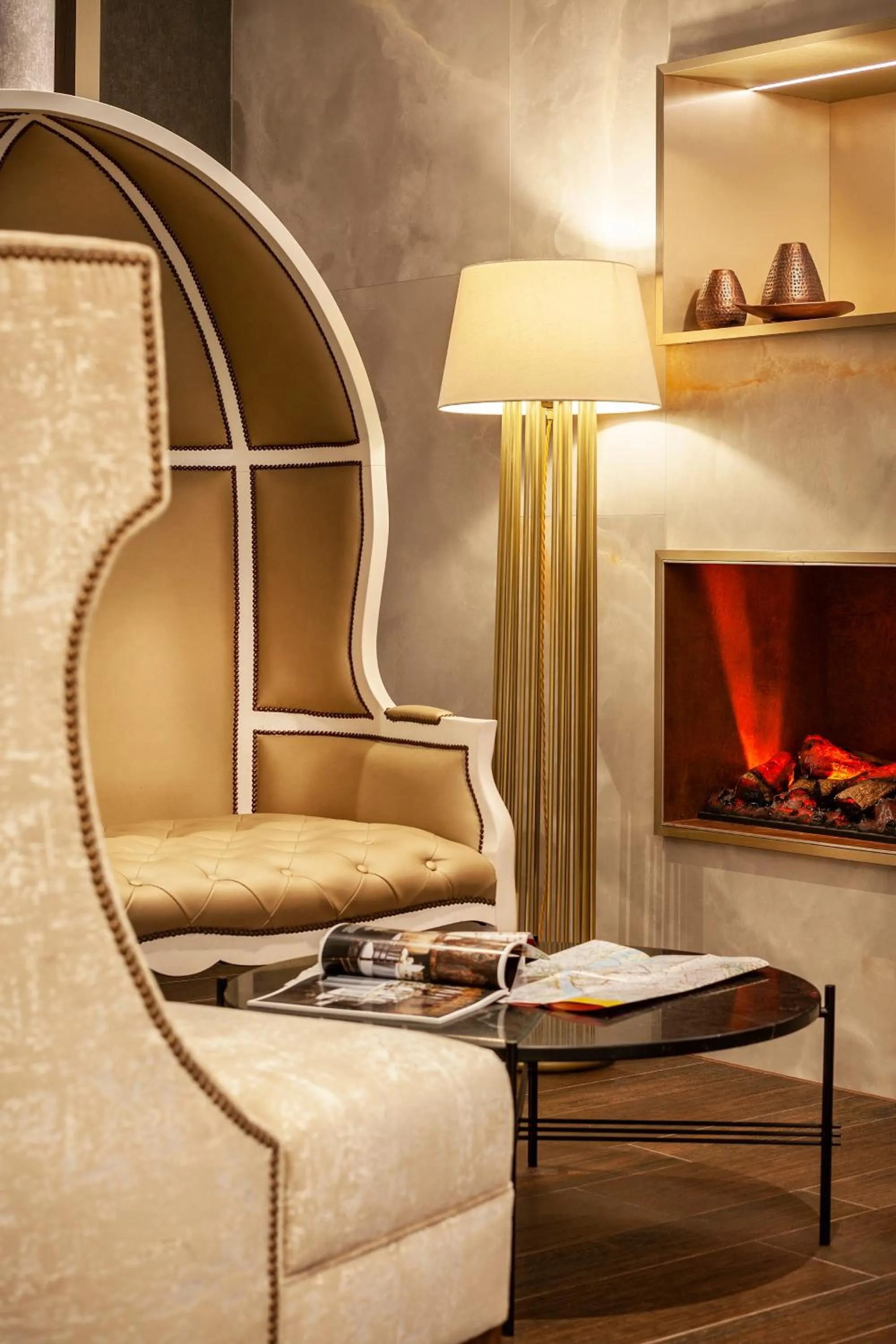 Seating area in Radisson Blu Béke Hotel, Budapest