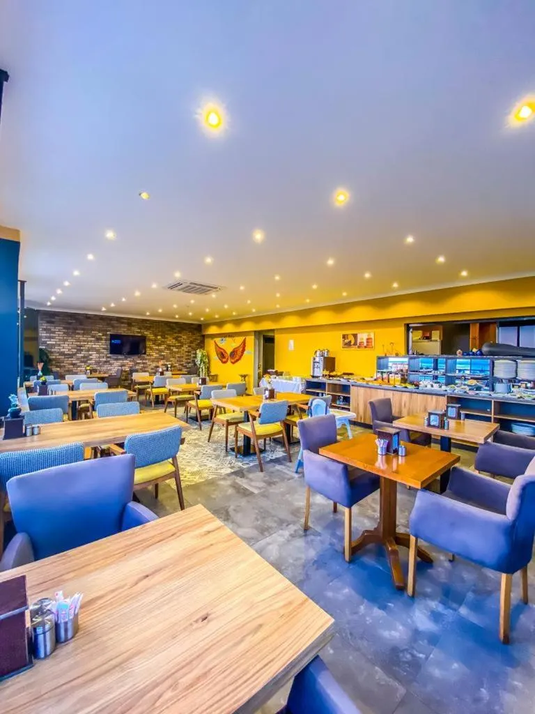 Breakfast in Roy Otel Akçay