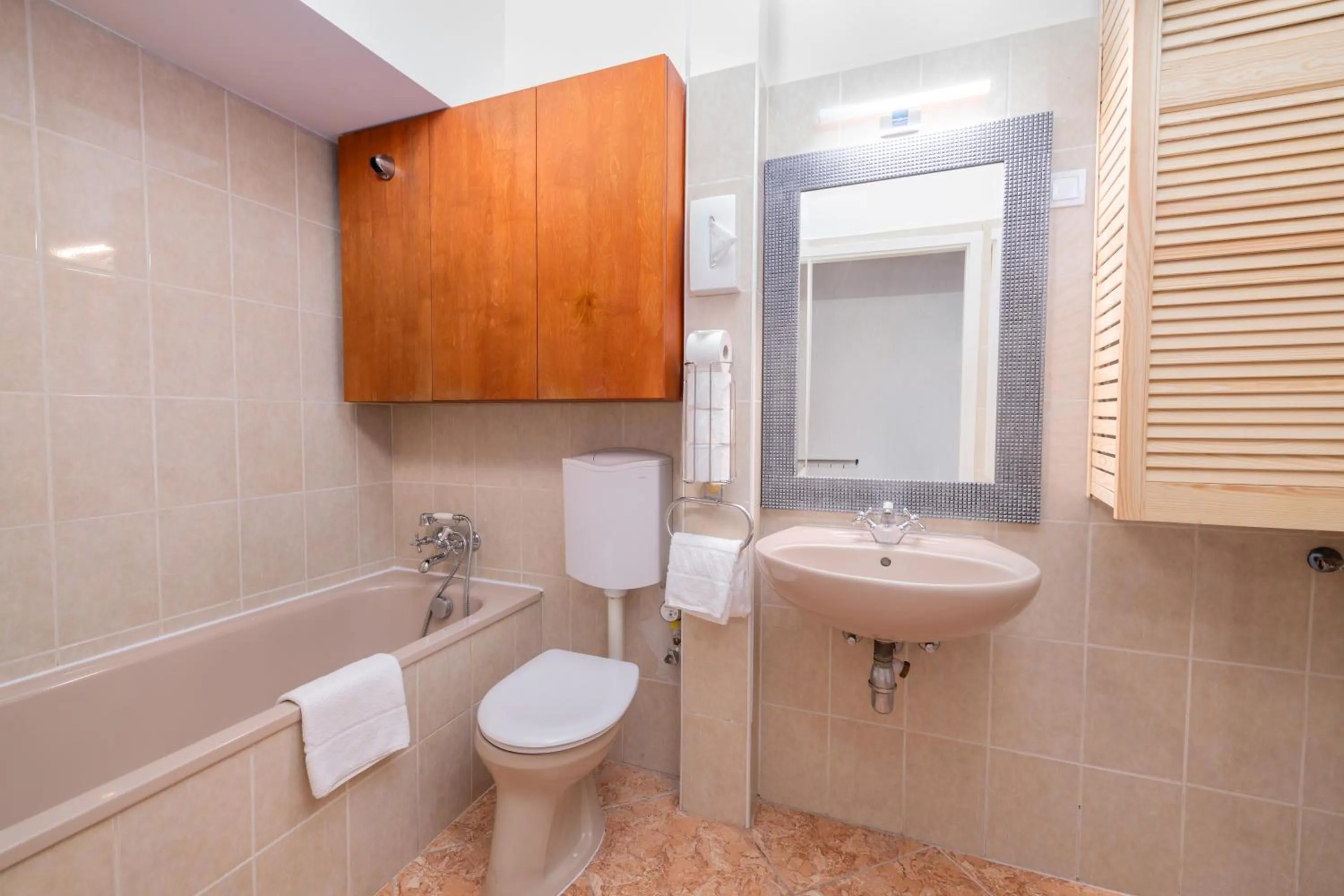 Bathroom in City Hotel Matyas