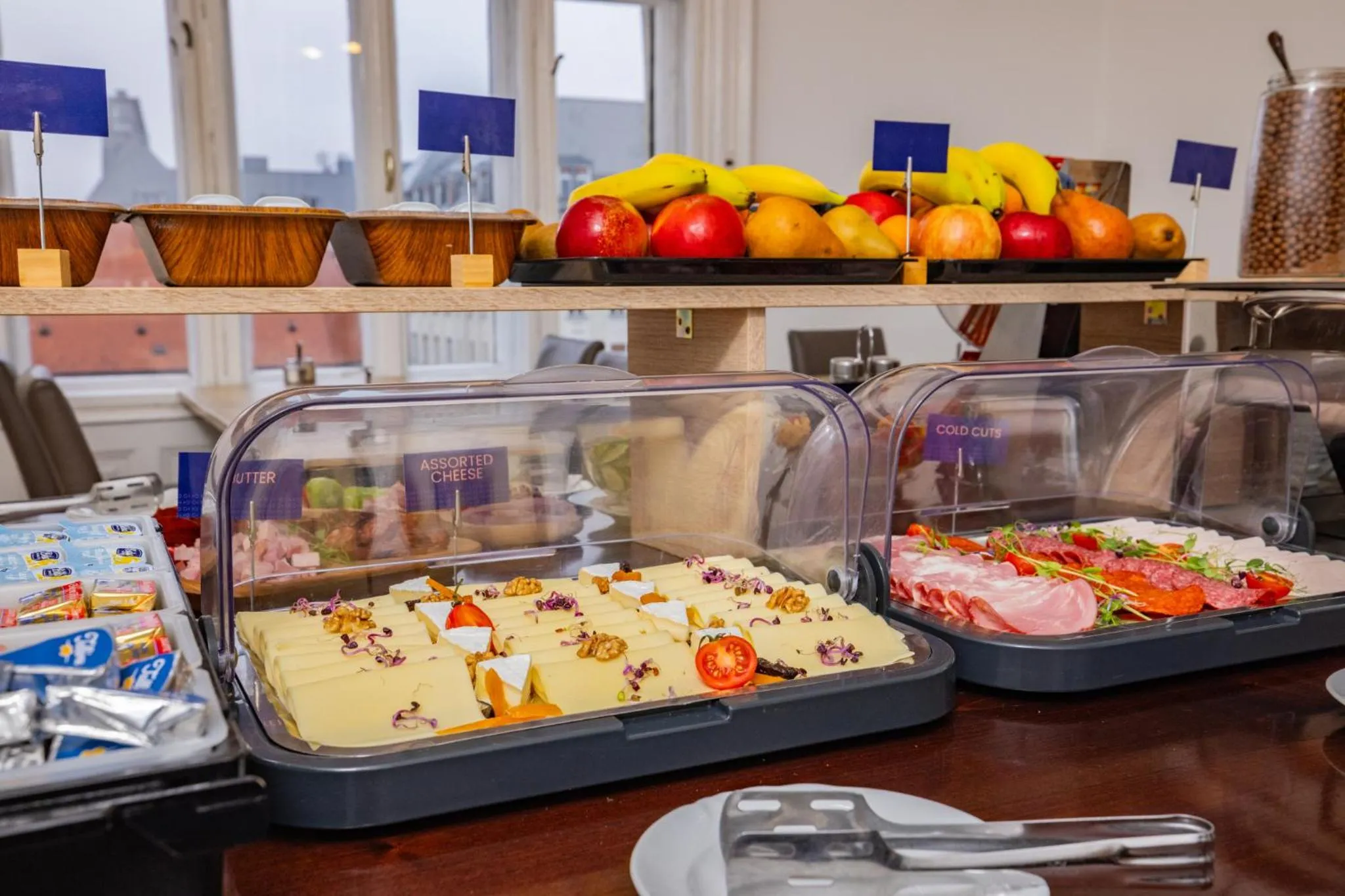 Buffet breakfast in City Hotel Matyas