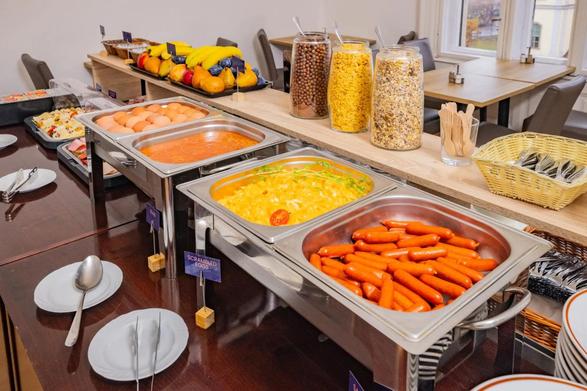 Buffet breakfast in City Hotel Matyas