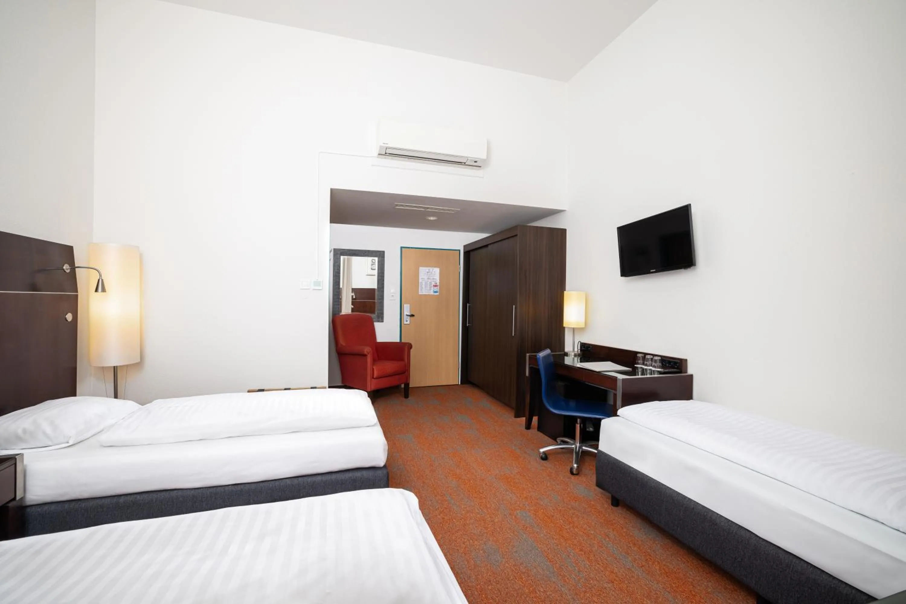 Photo of the whole room, Bed in City Hotel Matyas