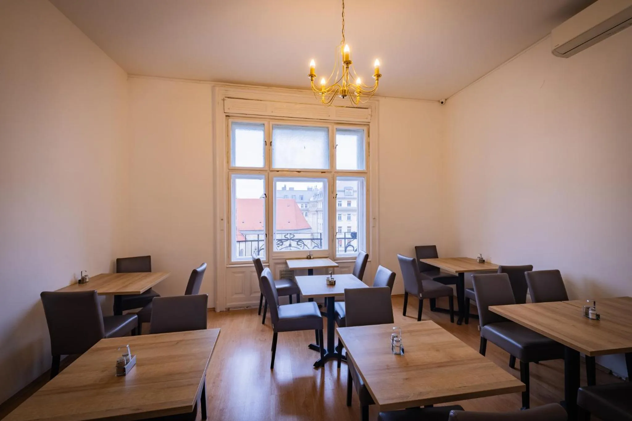 Breakfast in City Hotel Matyas