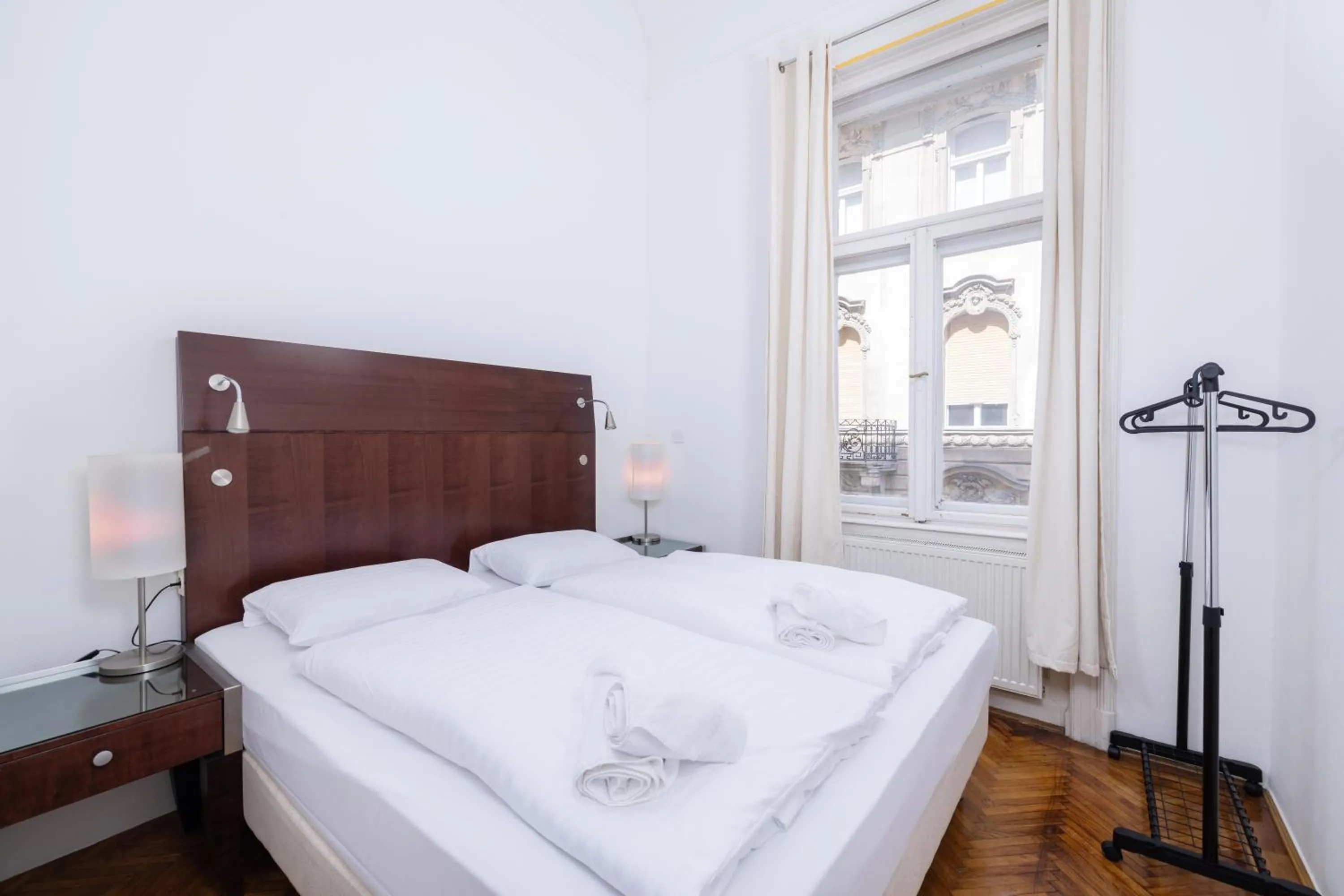 Bed in City Hotel Matyas