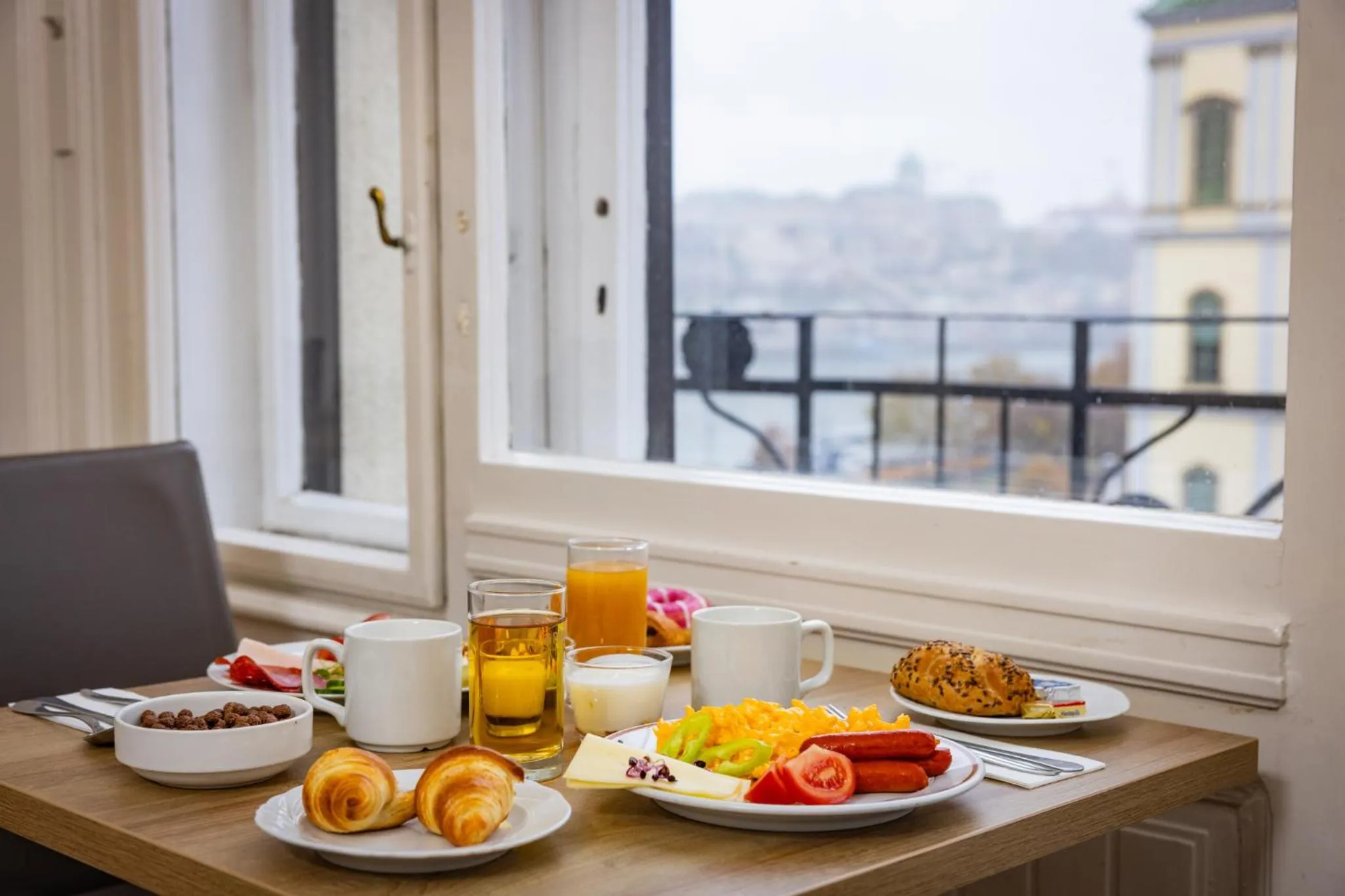 Breakfast in City Hotel Matyas