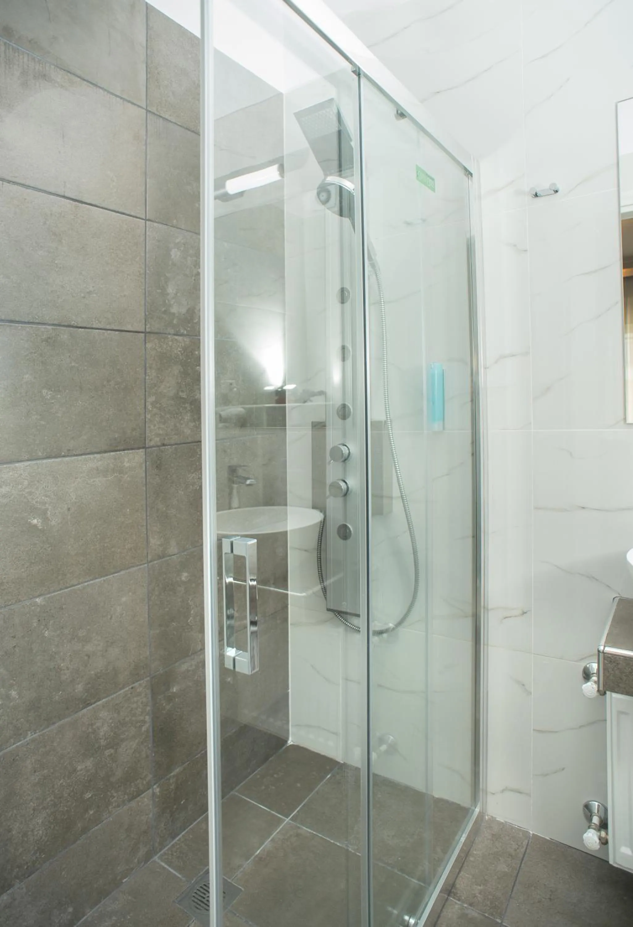 Shower in Lux VIP Apartments
