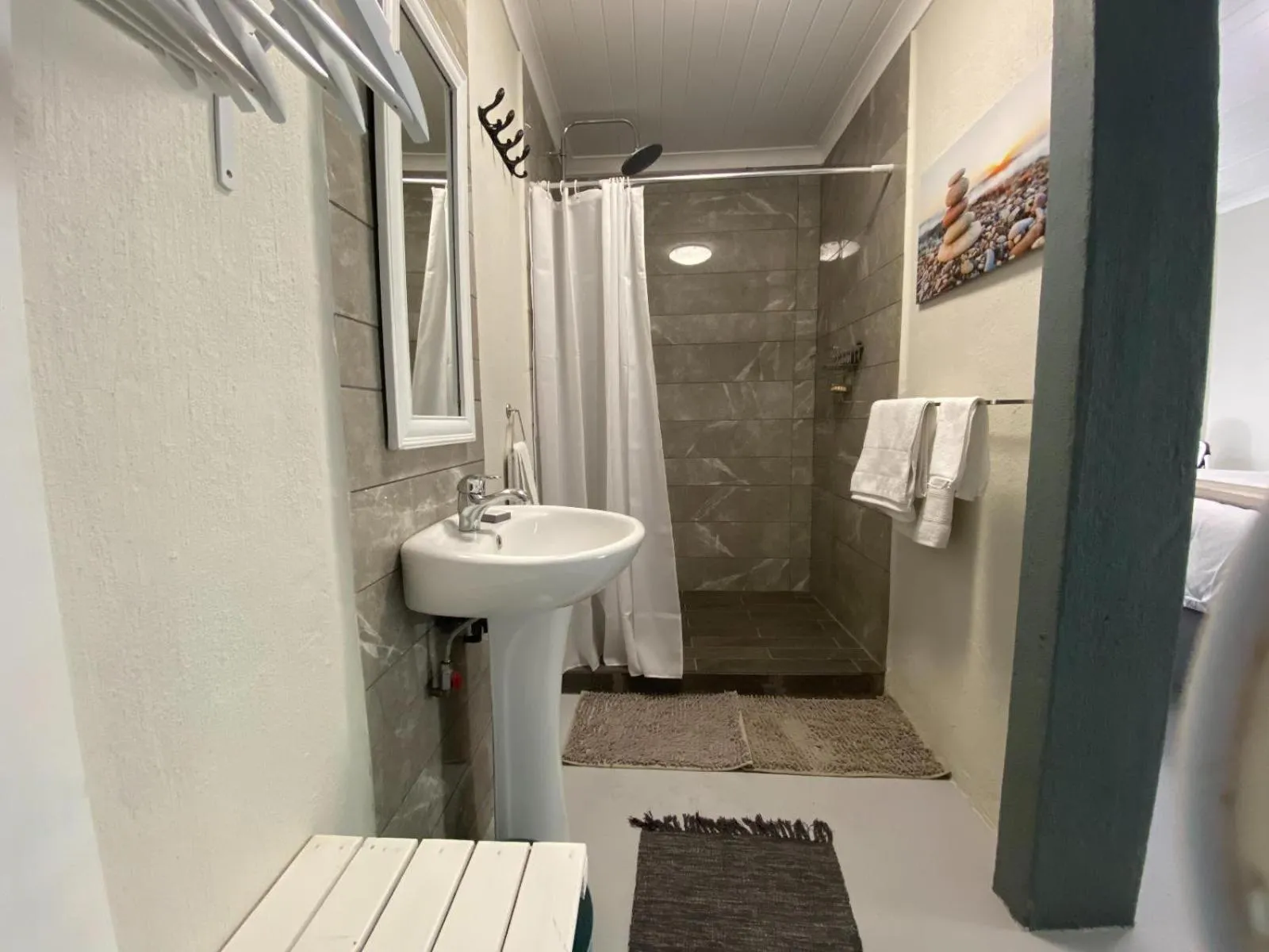 Bathroom in La Moor Country Venue & Eatery