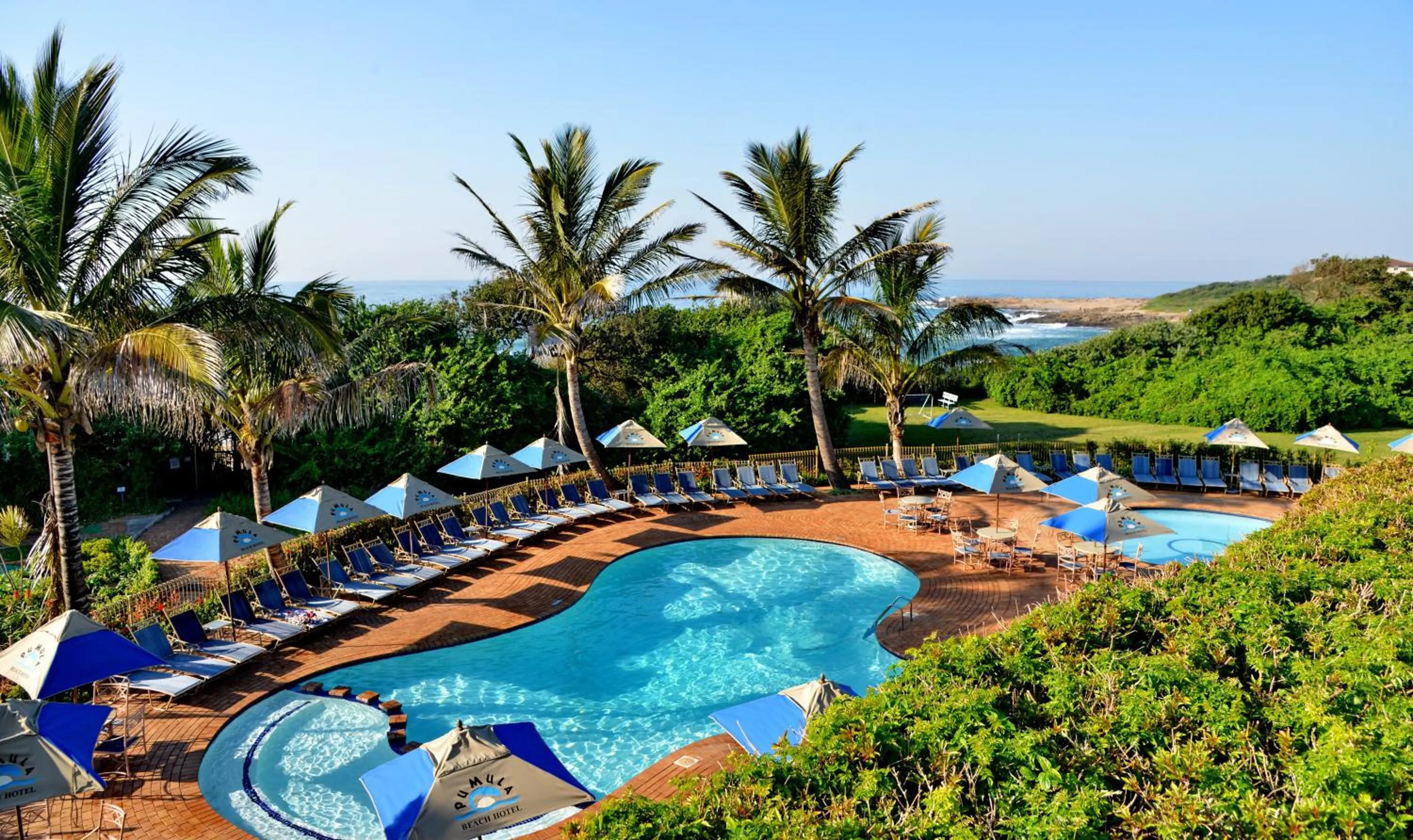 Swimming pool in Pumula Beach Hotel