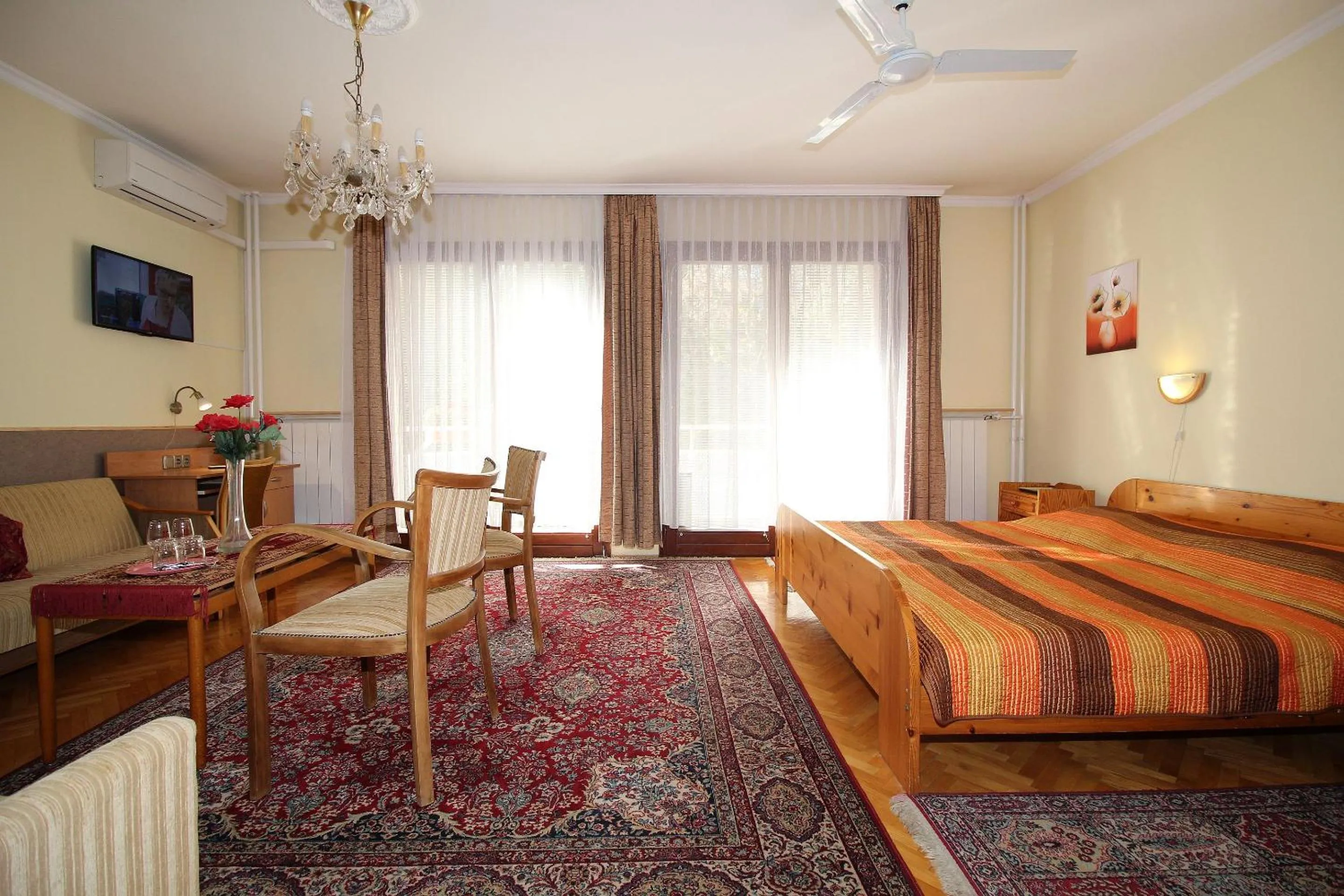Photo of the whole room in Budavar Bed and Breakfast