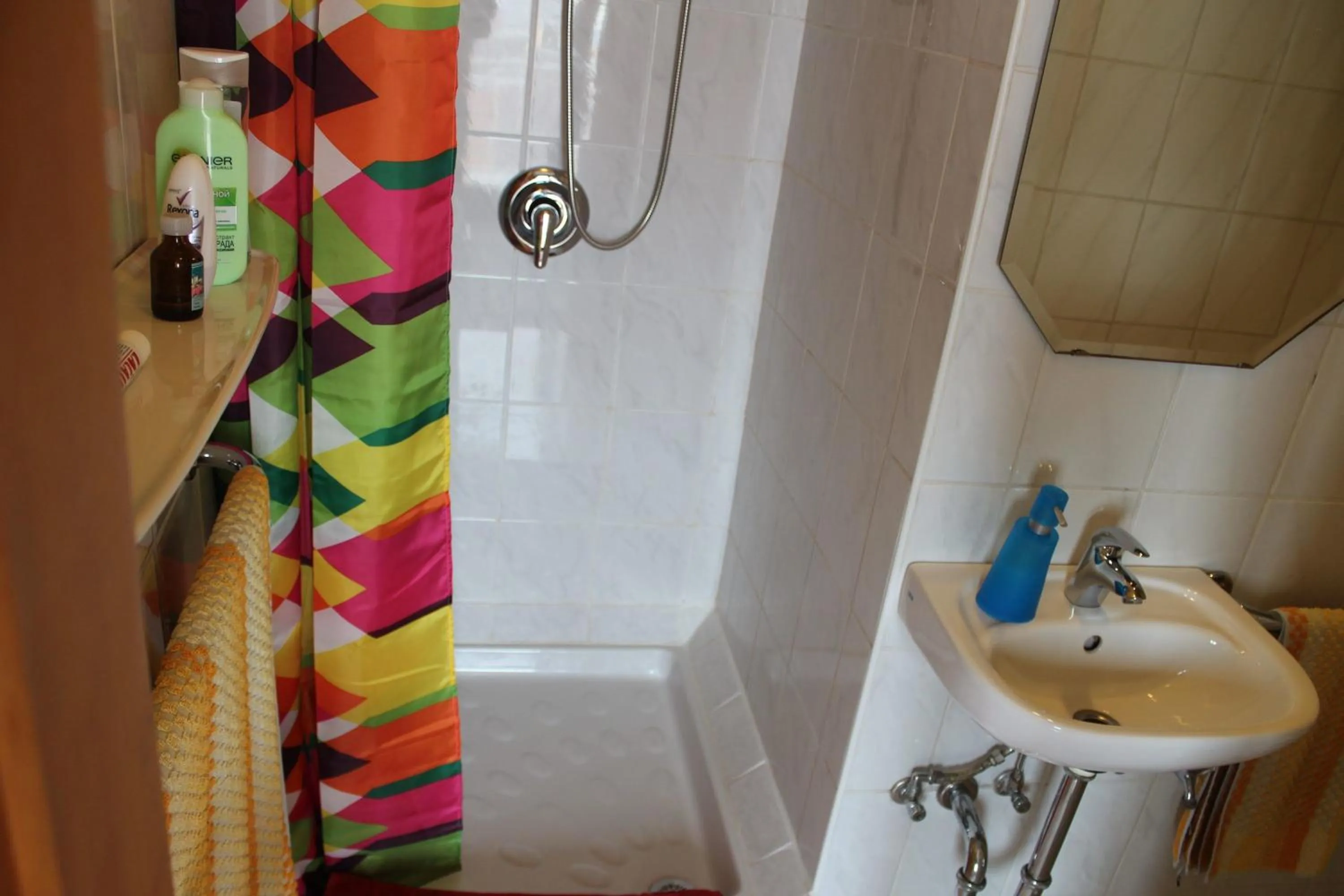 Bathroom in Budavar Bed and Breakfast