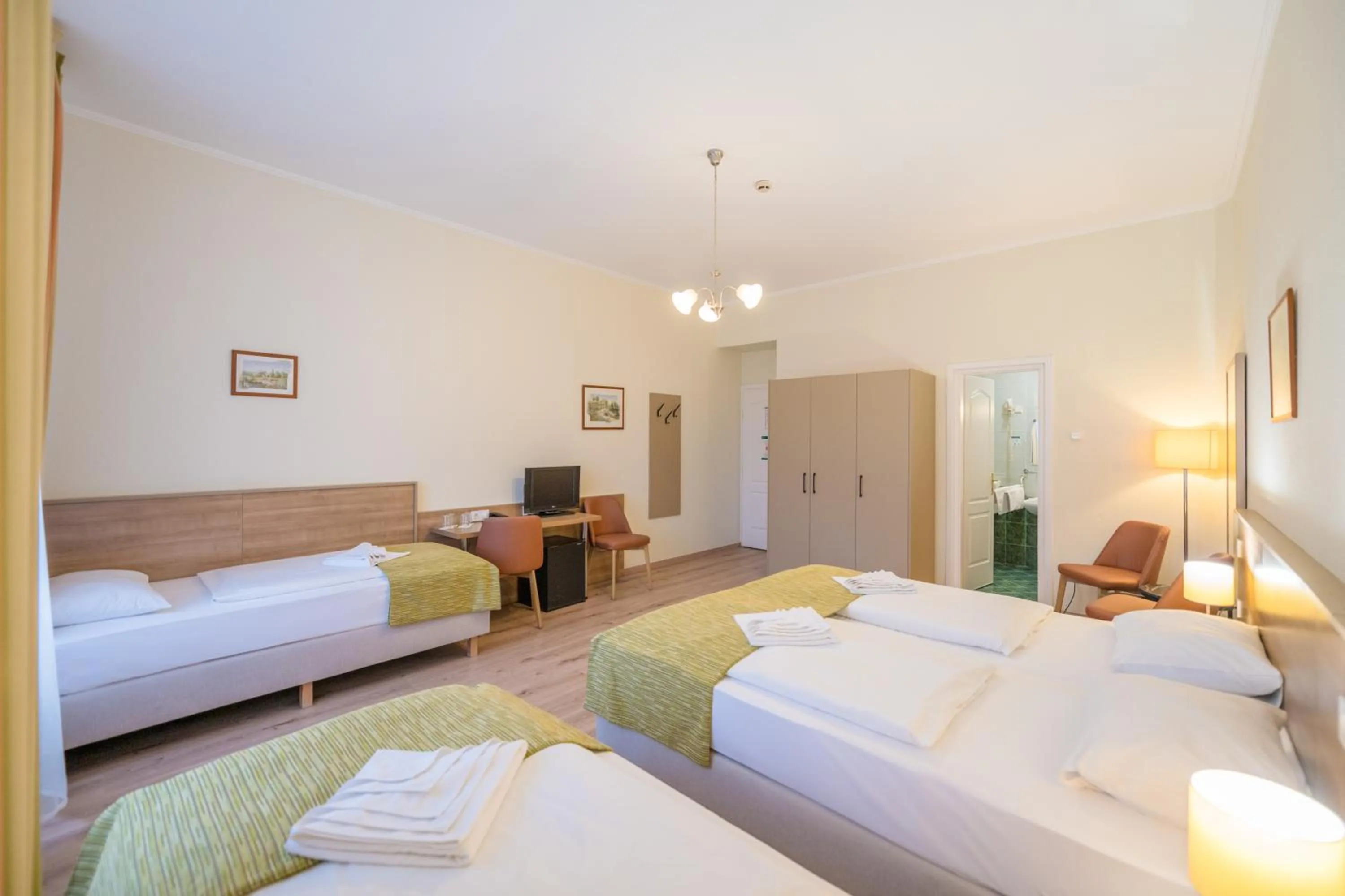 Bed in Baross City Hotel - Budapest