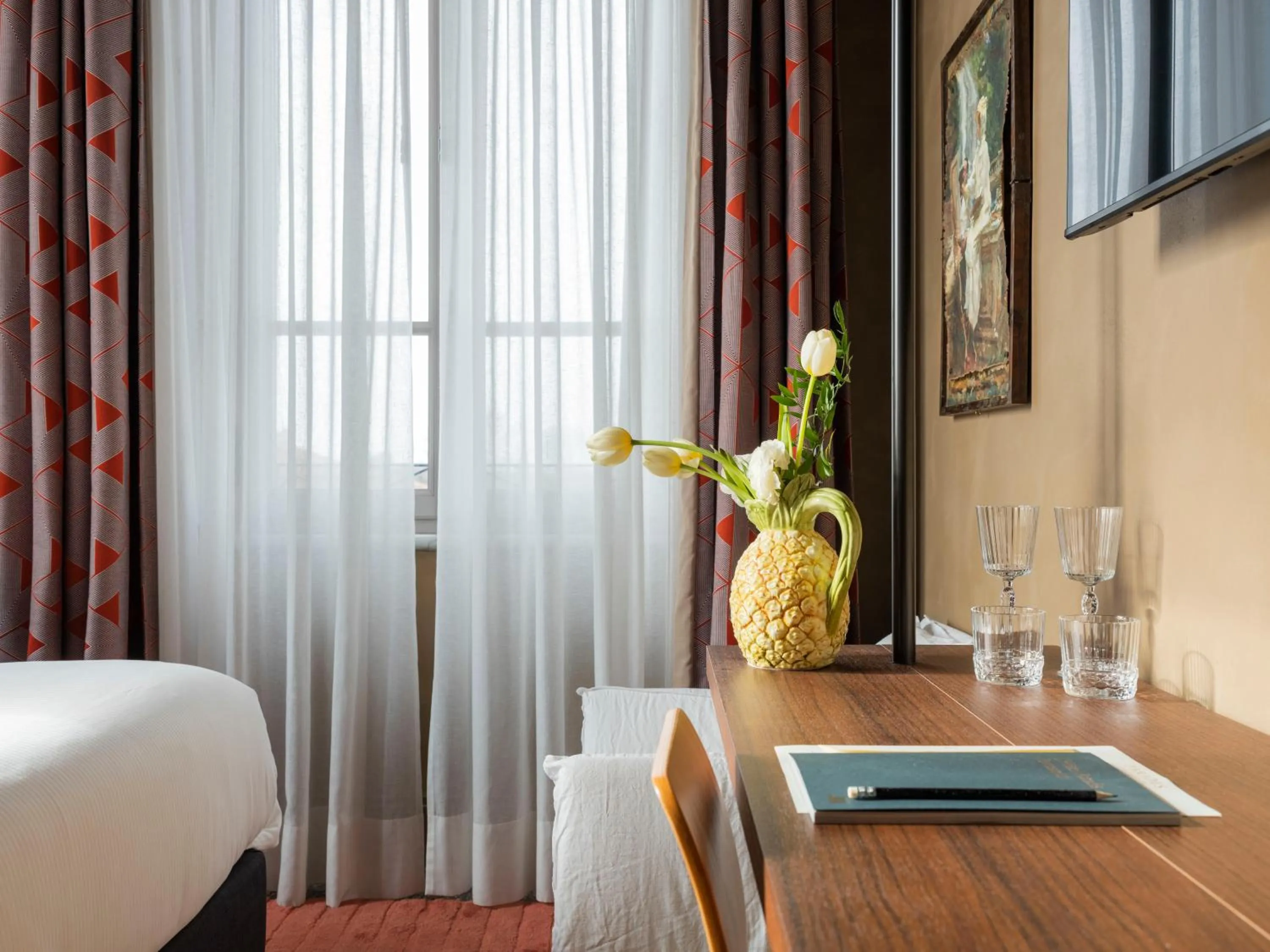 Decorative detail, Bed in Paradis Pietrasanta