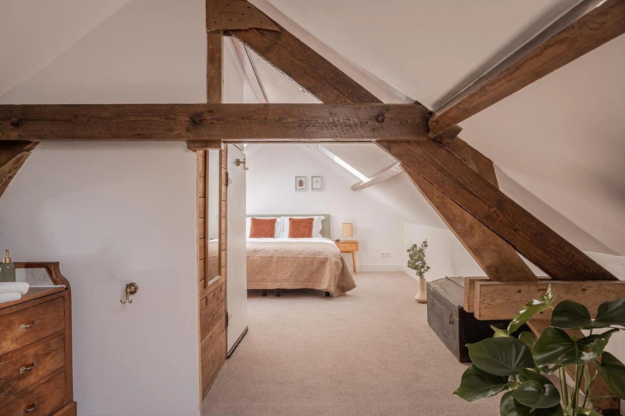 Bedroom, Bed in Cent Trente