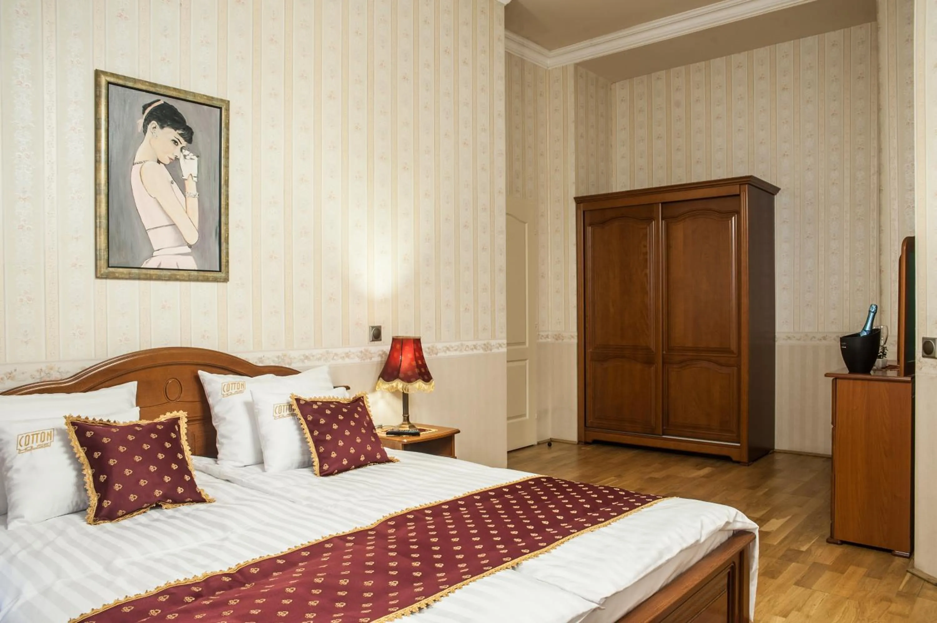 Photo of the whole room, Bed in Cotton House Hotel Budapest
