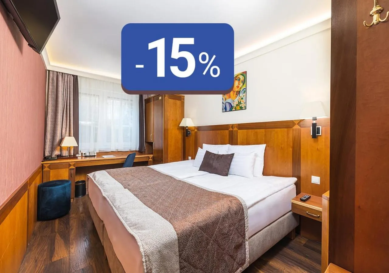 Bed in Carlton Hotel Buda Castle