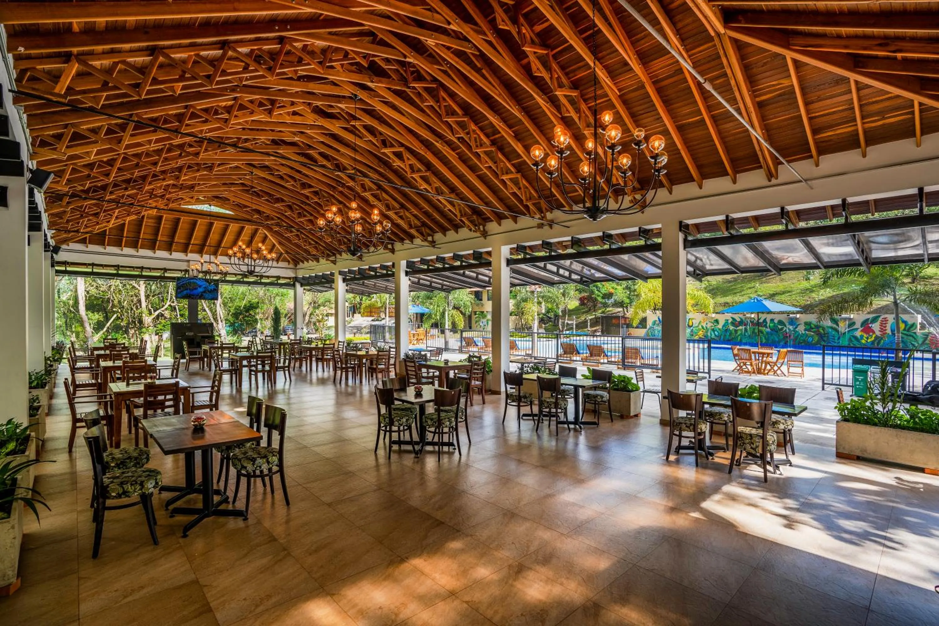 Restaurant/places to eat in Hotel Nana